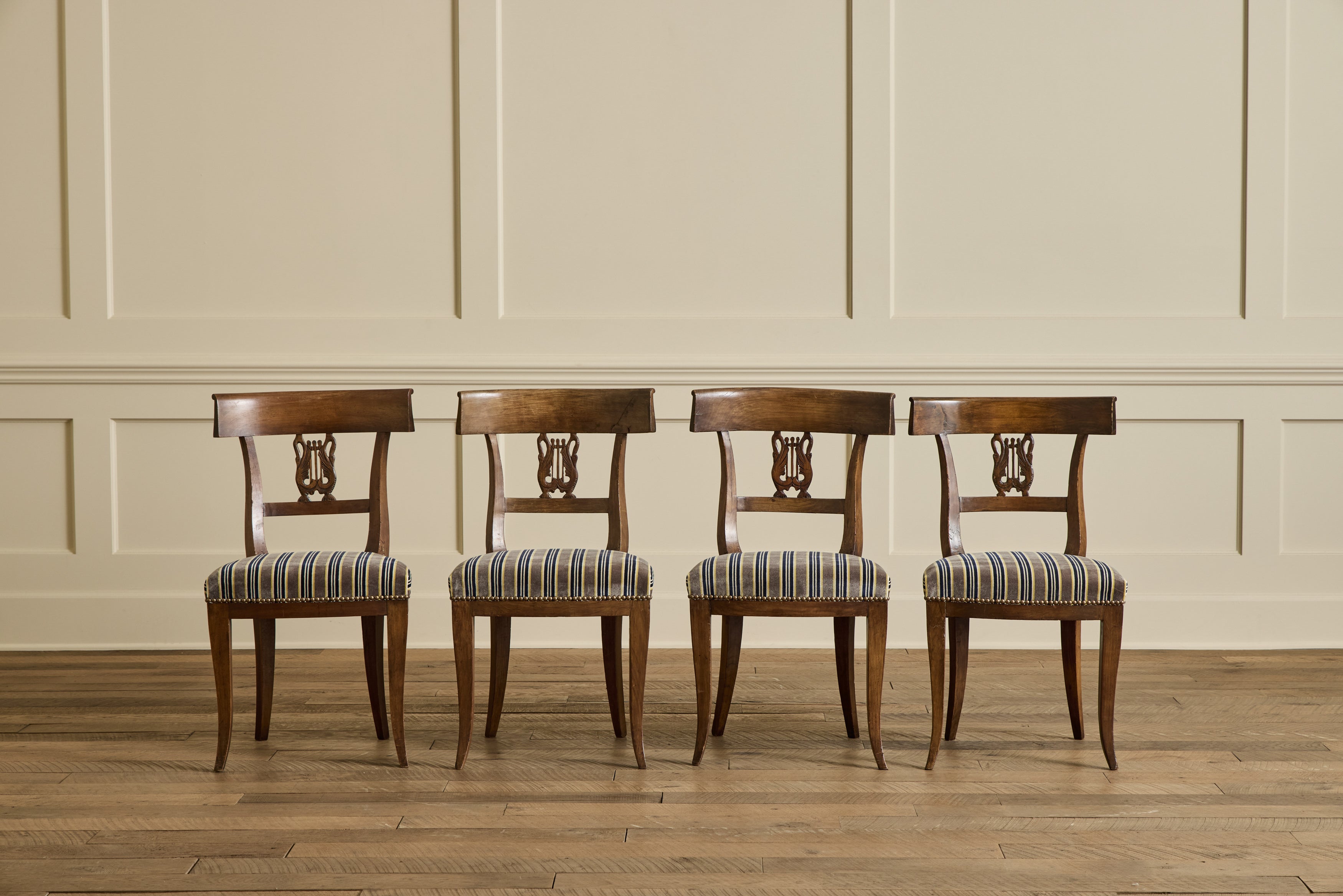 Set of 4 Lyre Back Chairs