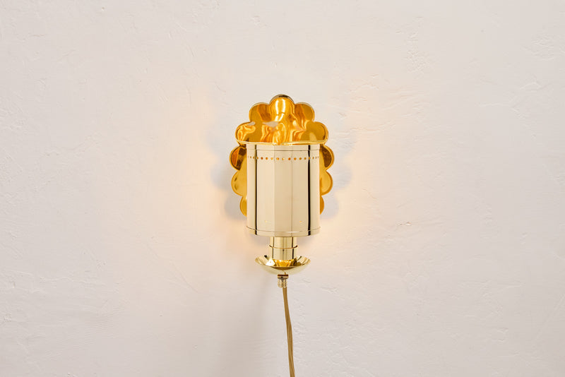 Scallop Sconce Shield