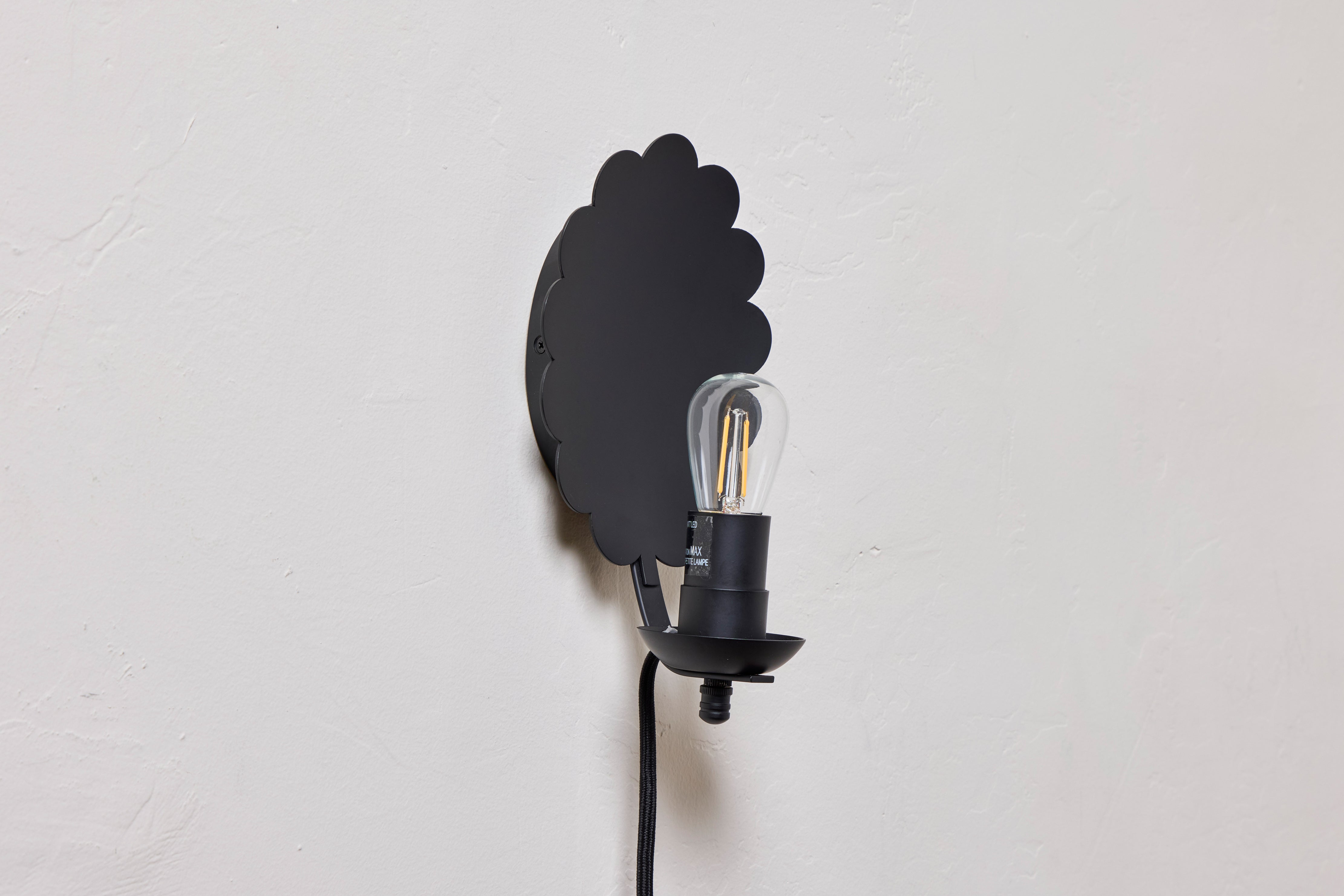 Scallop Sconce, Plug-In