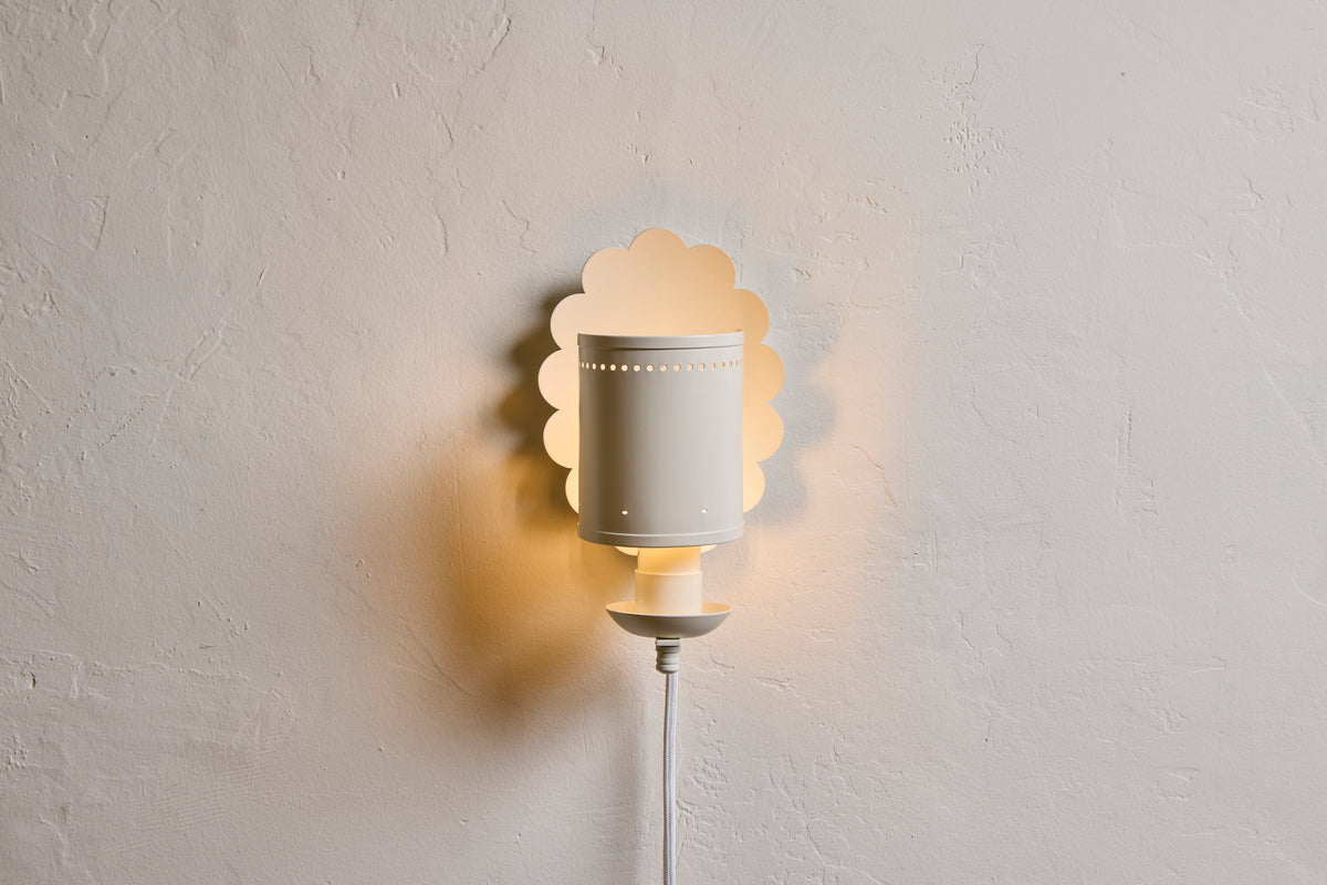 Scallop Sconce Shield