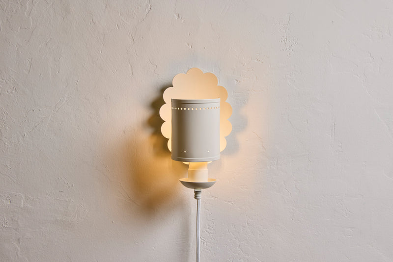 Scallop Sconce Shield
