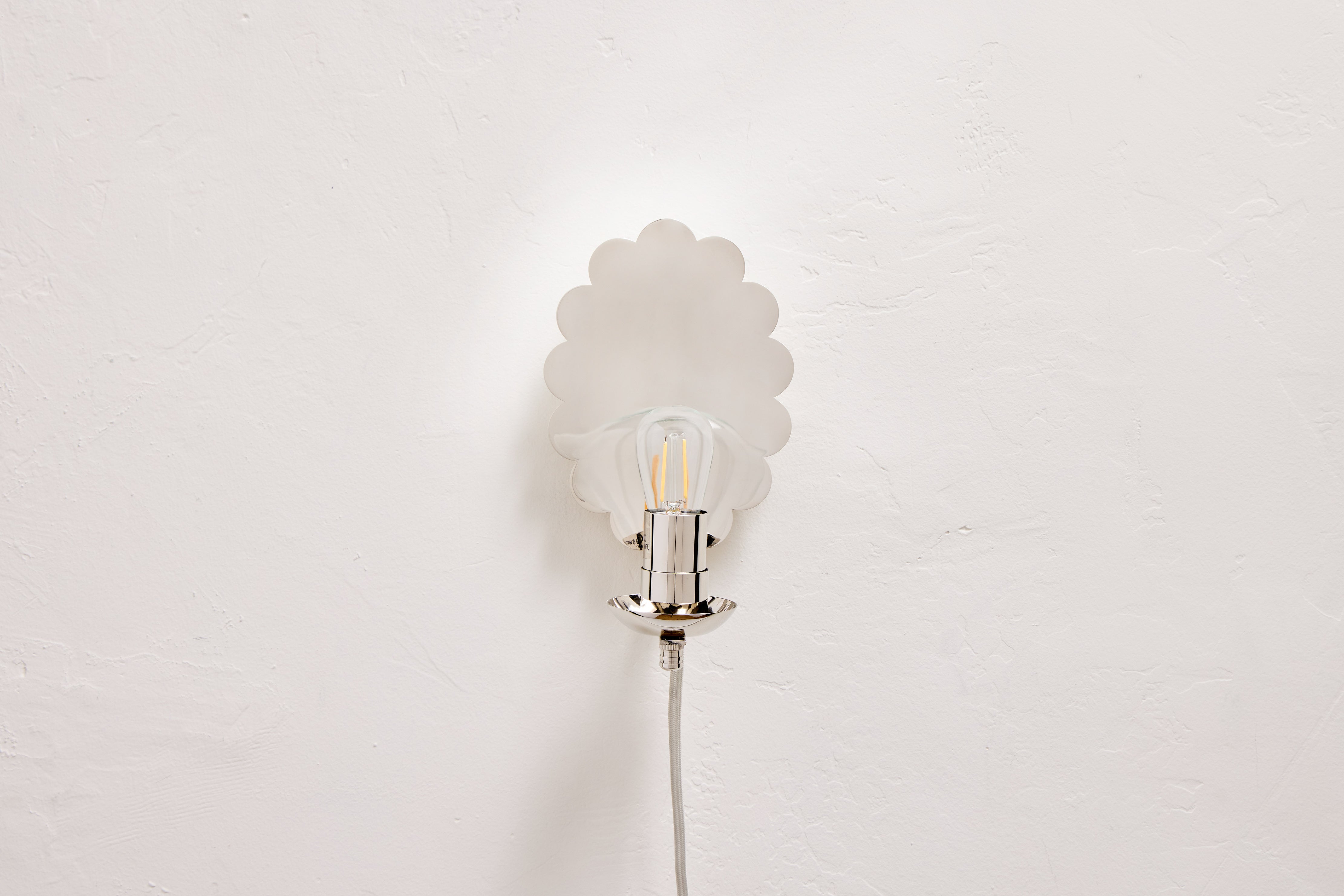 Scallop Sconce, Plug-In