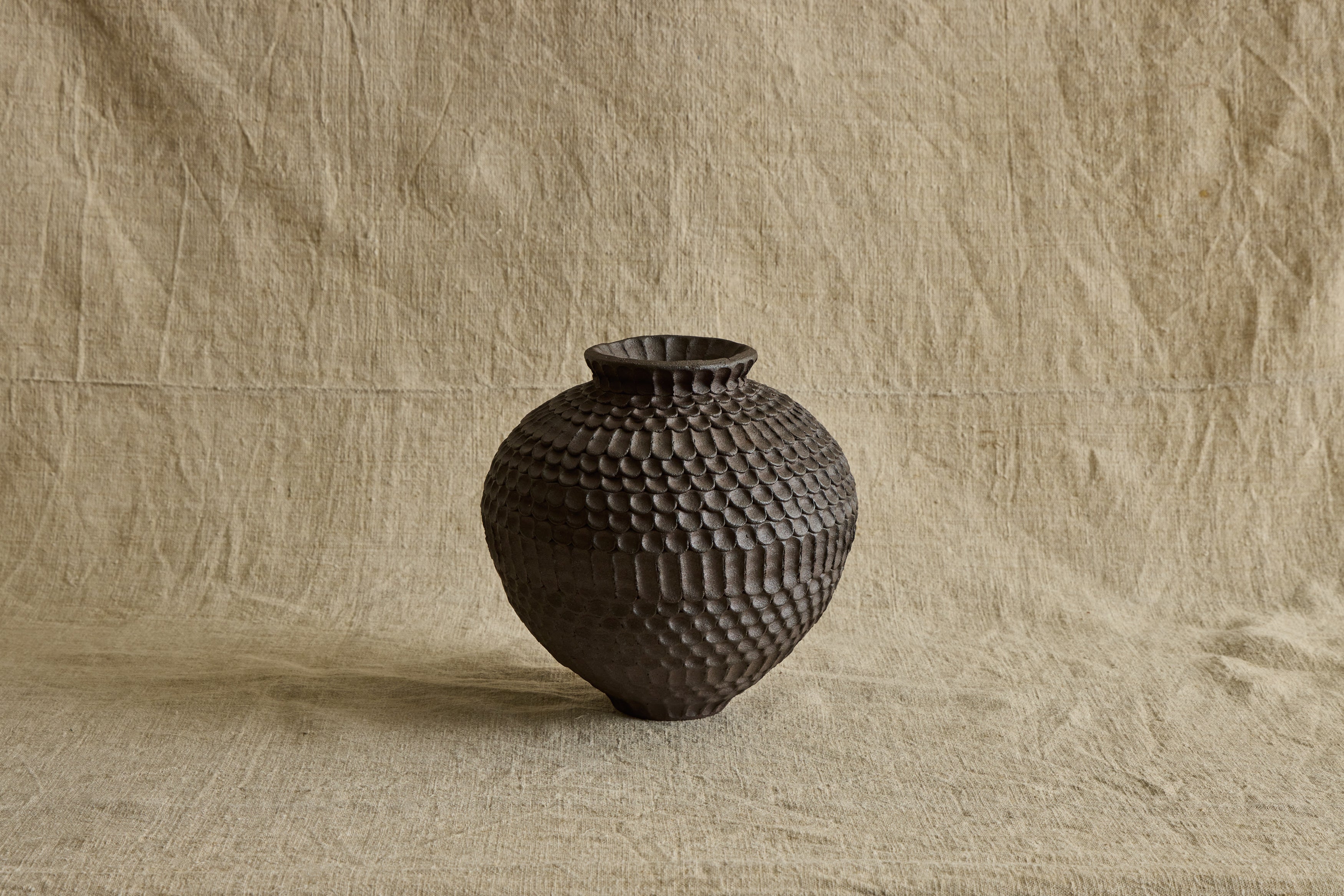 Katuk Vase, Medium