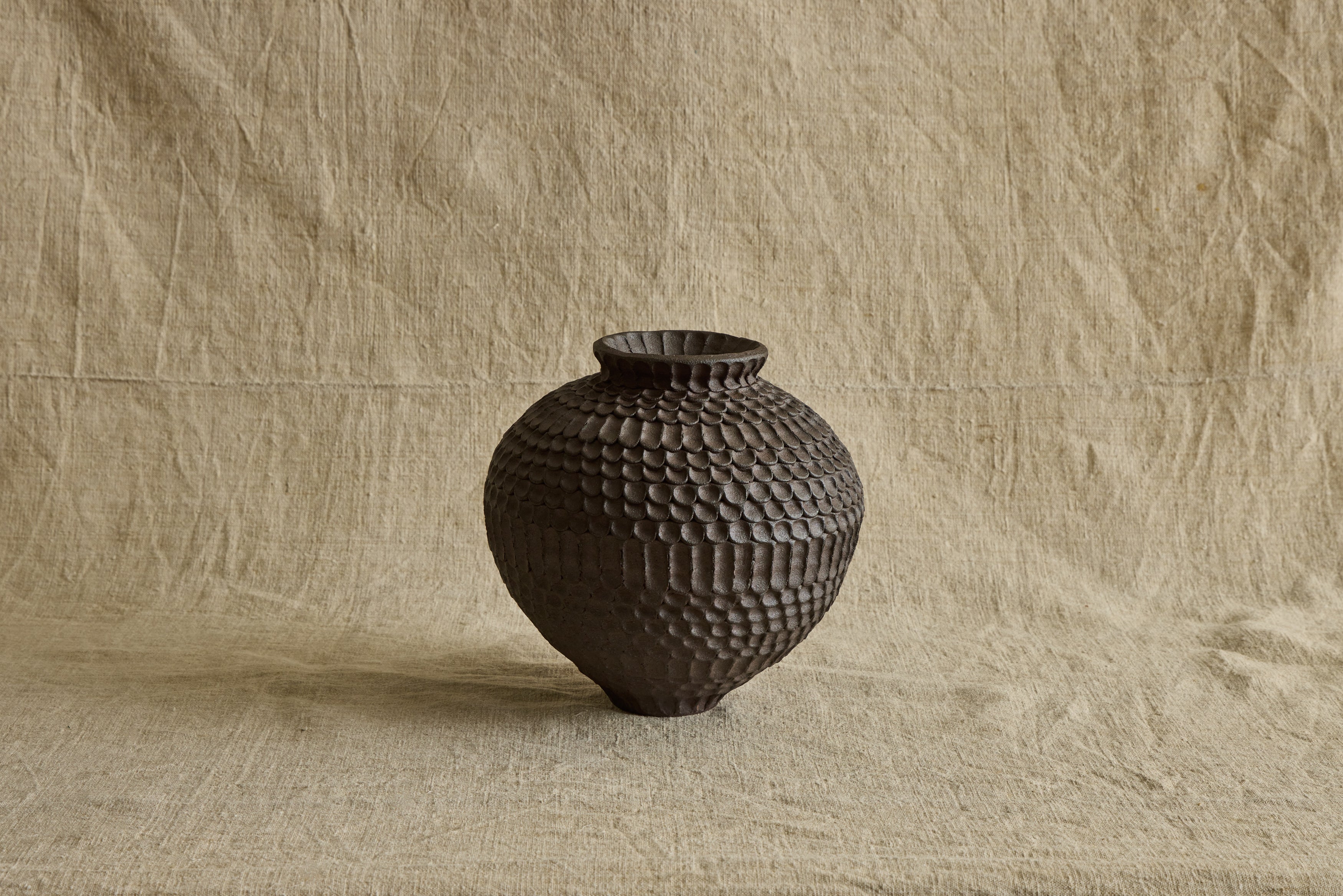 Katuk Vase, Medium