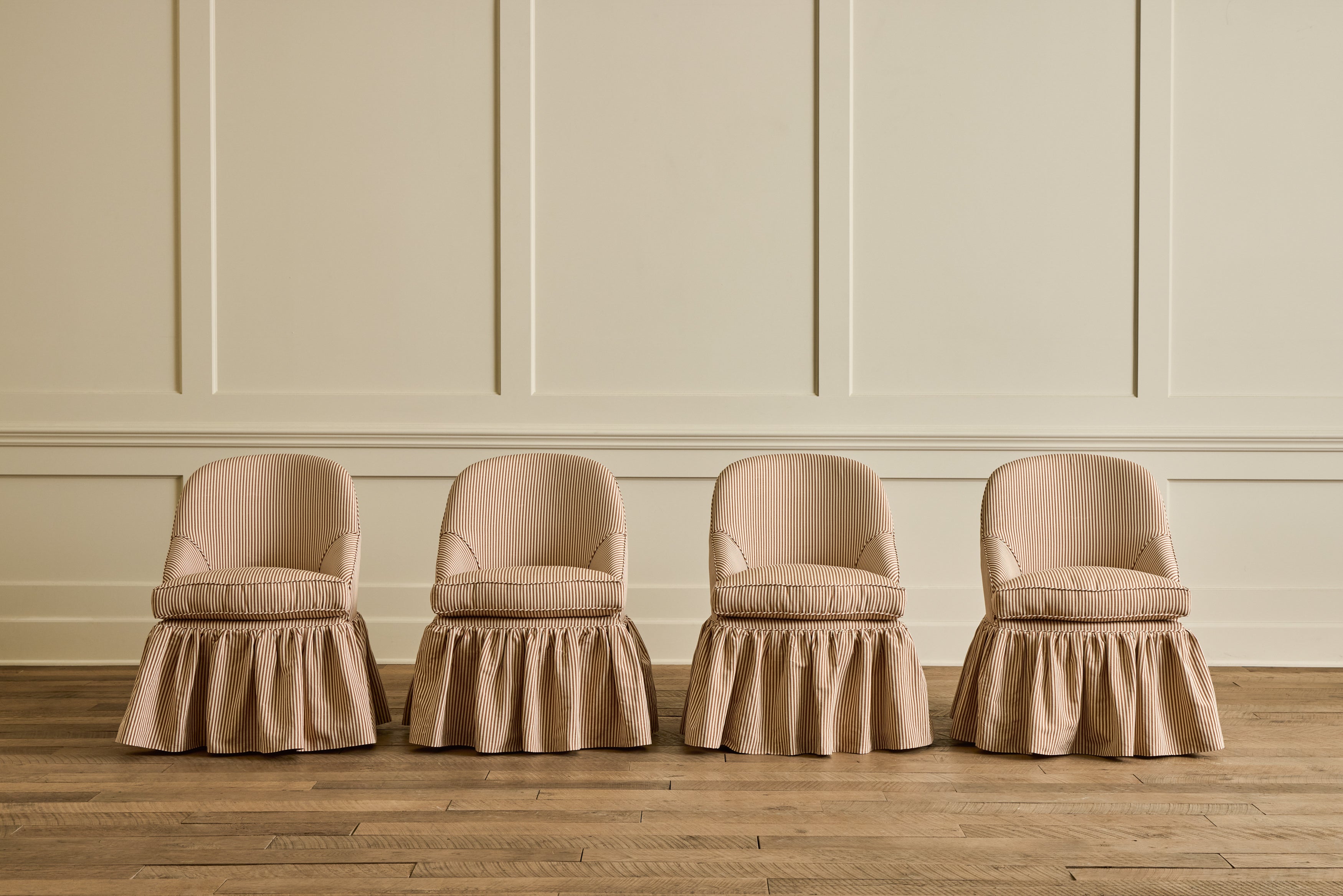 Skirted Cove Dining Chair