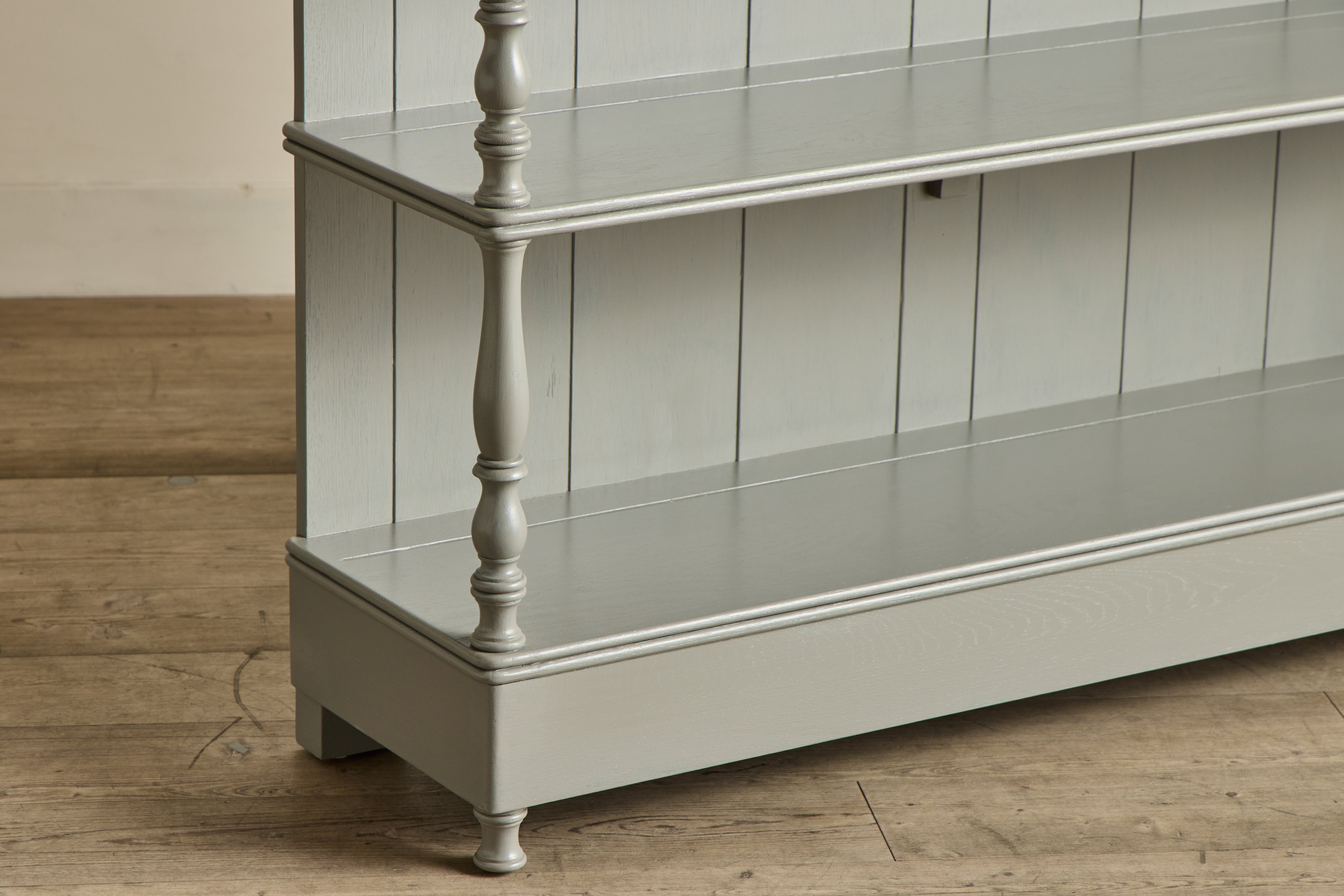 Salon Bookcase