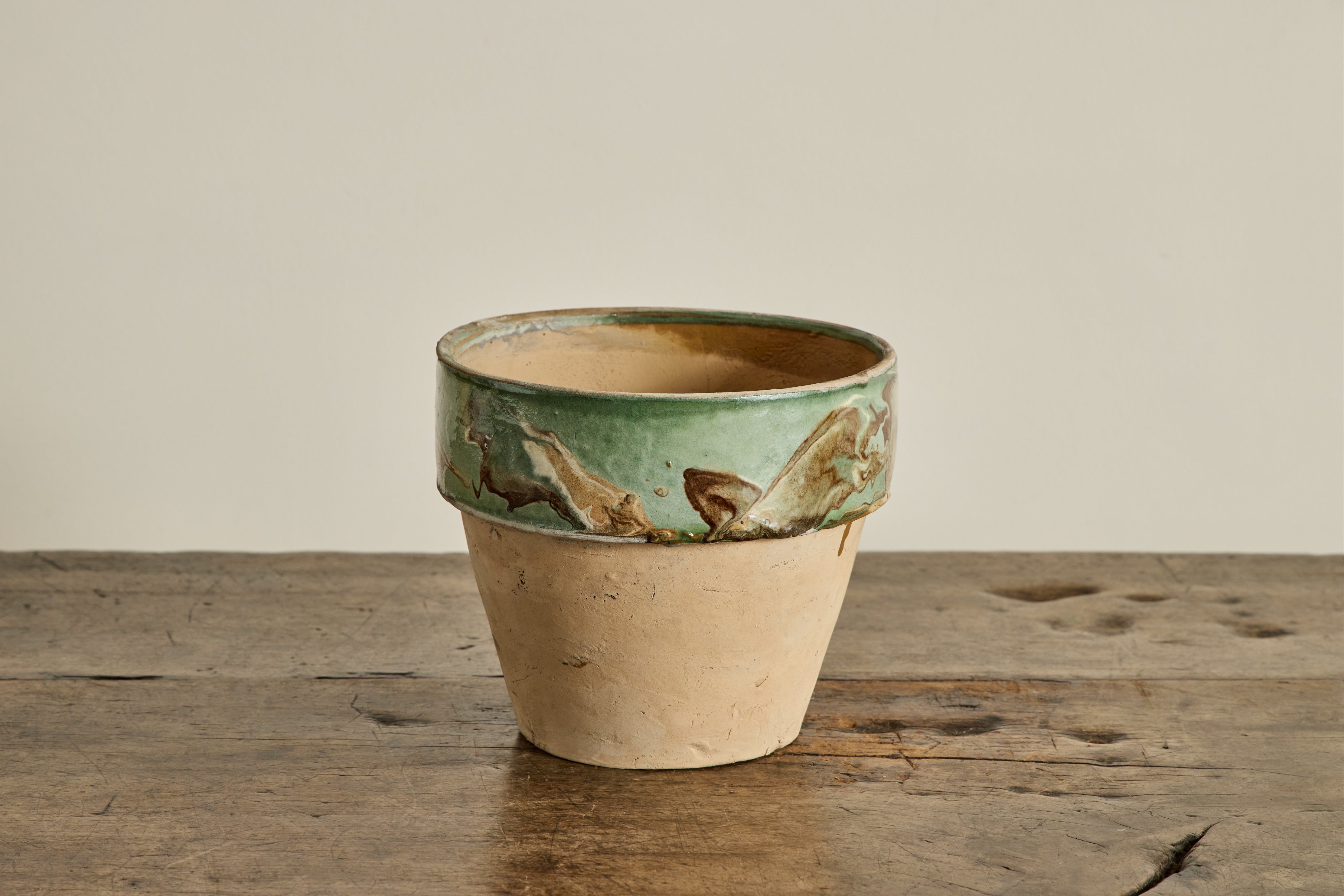 Hungarian Marbled Flower Pot