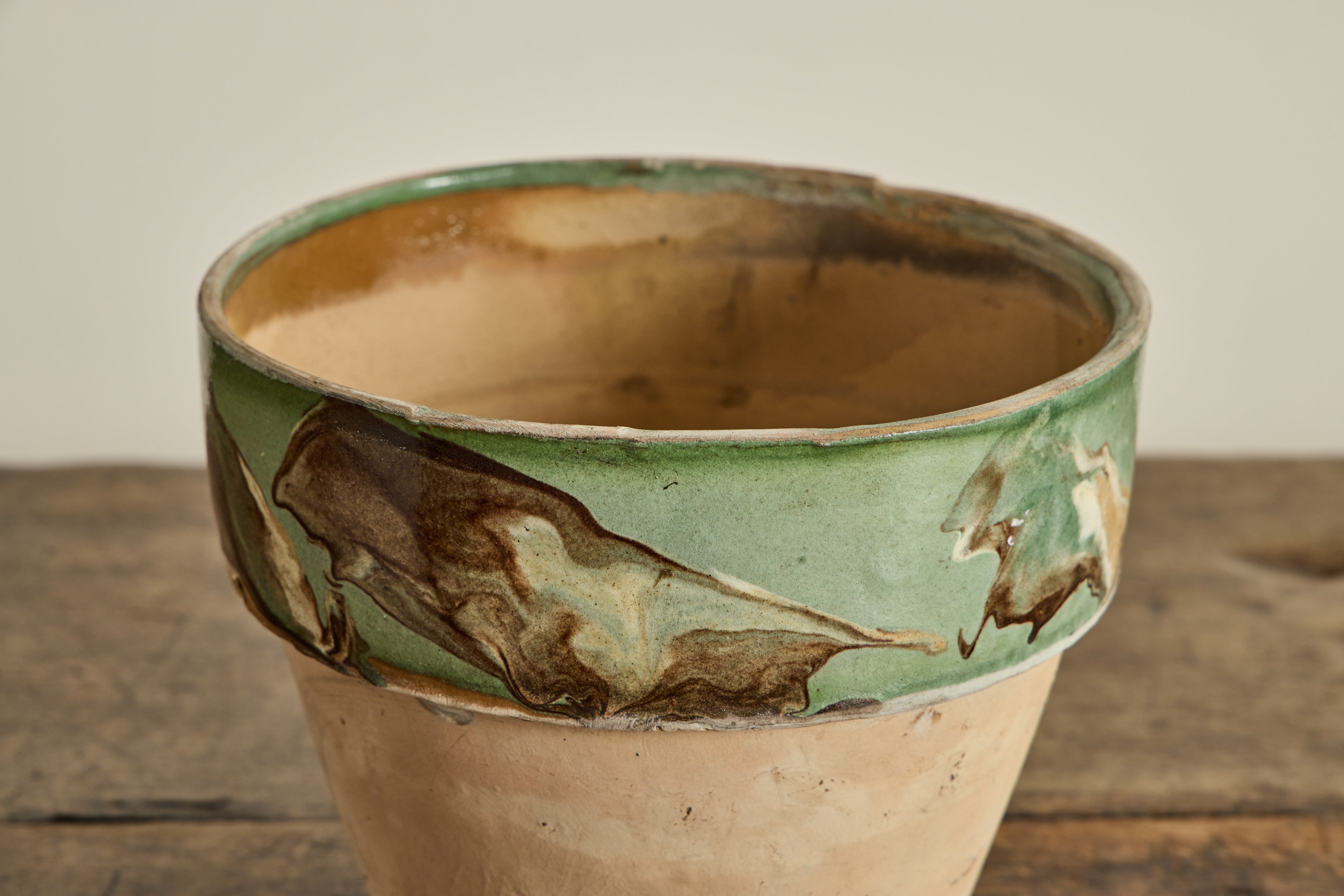 Hungarian Marbled Flower Pot