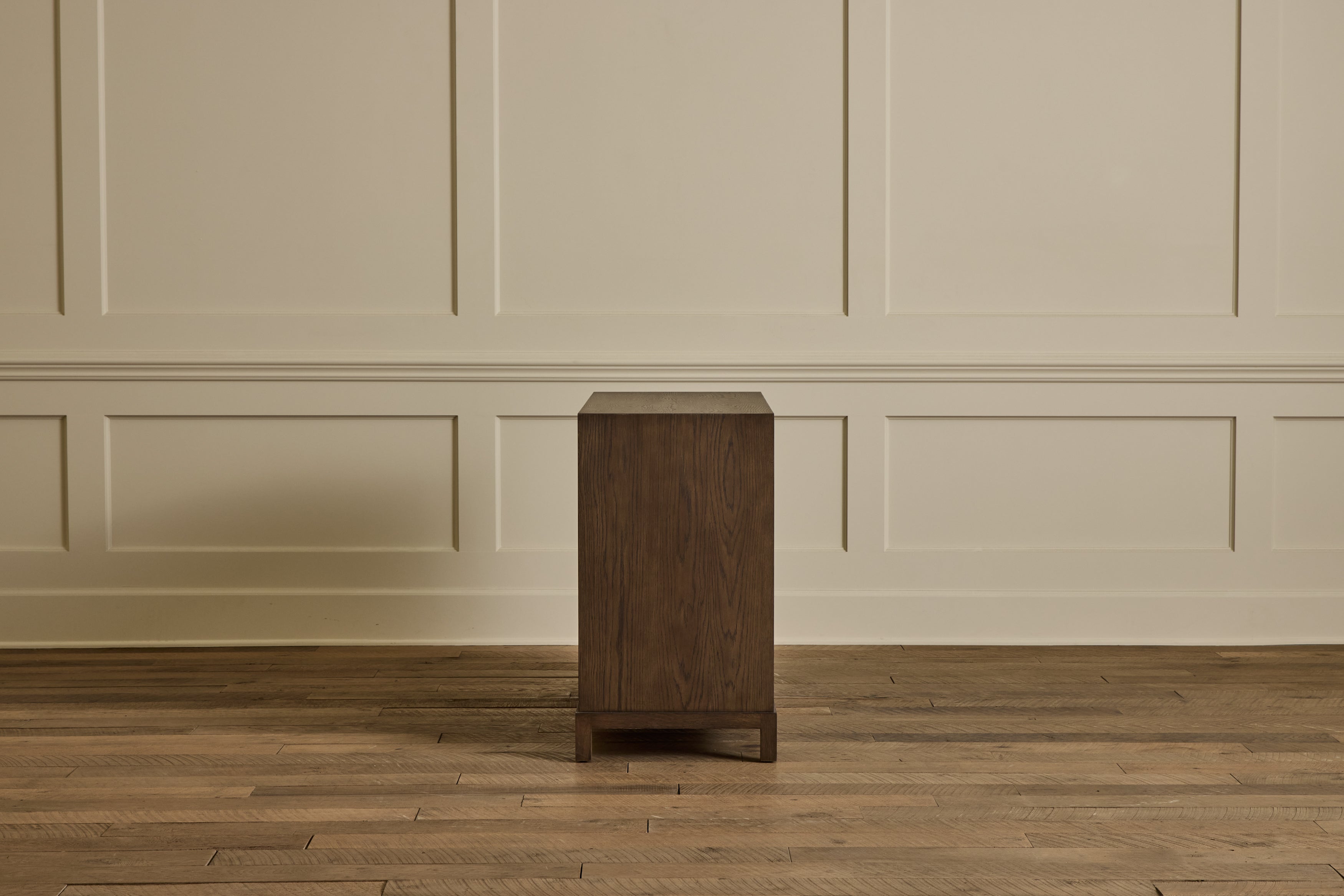 Campaign Dresser, 42"