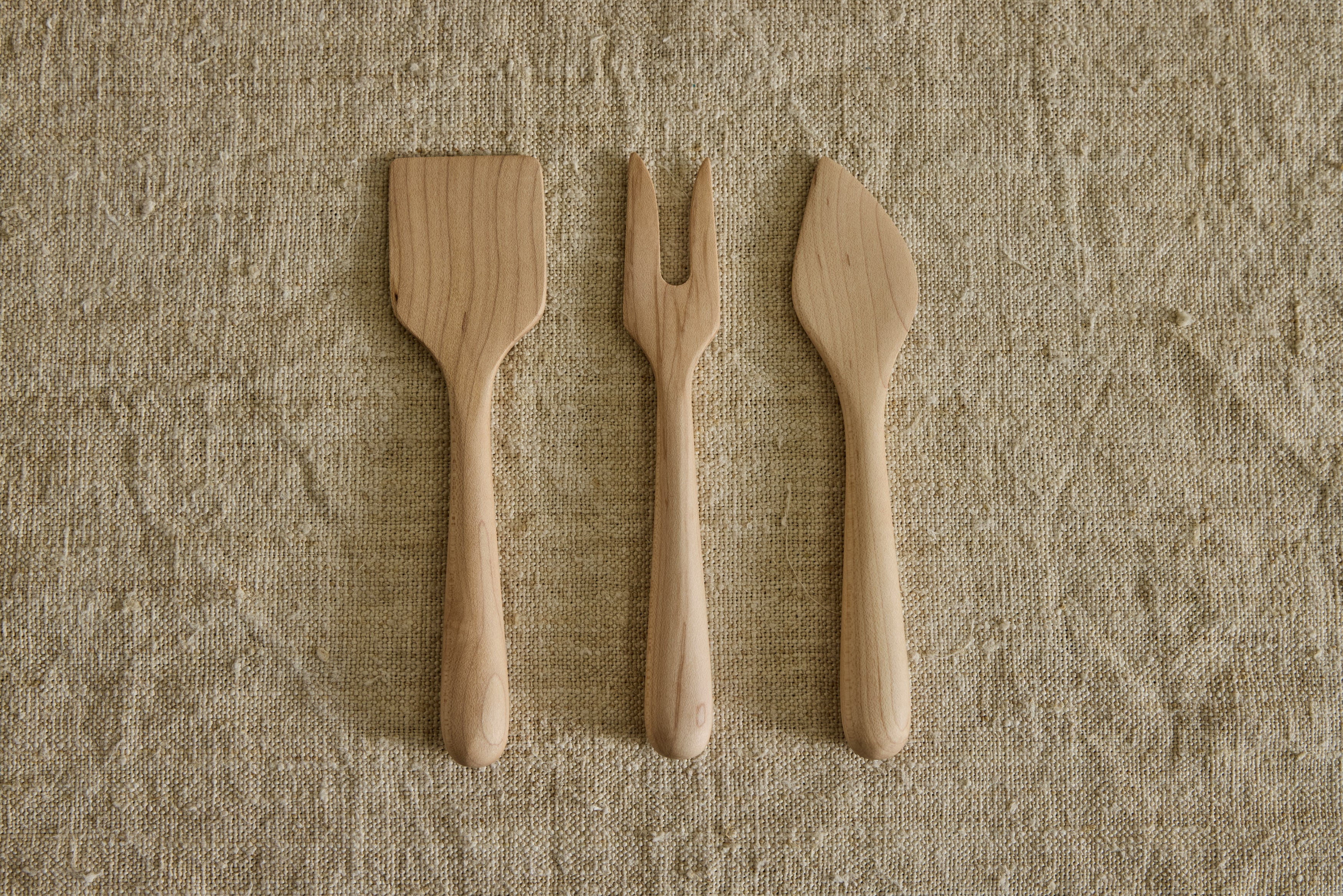 Maple Wood Cheese Set