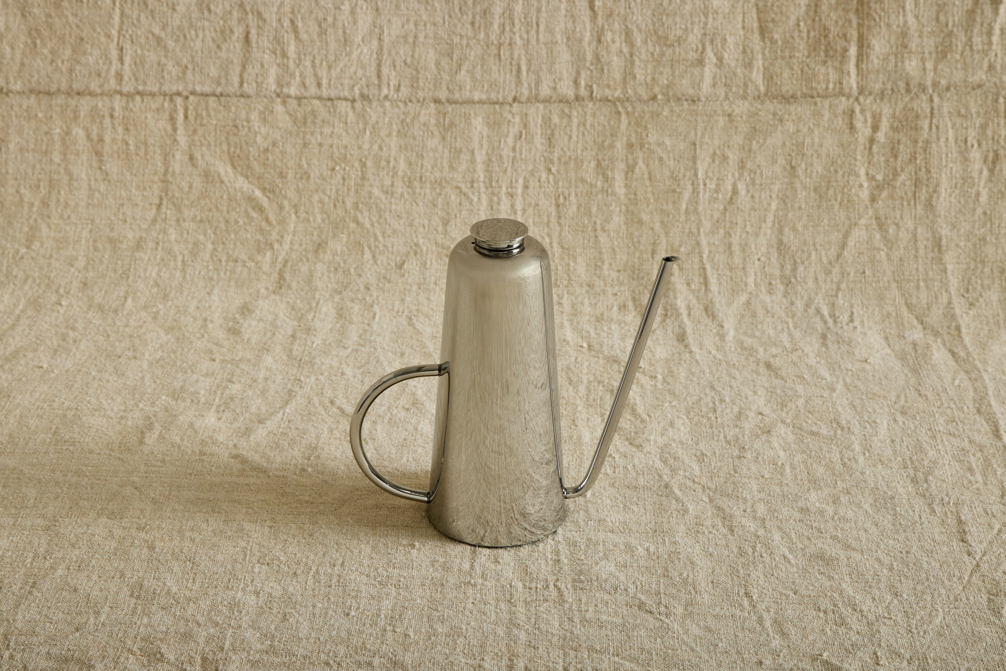 Dripless Oil Can