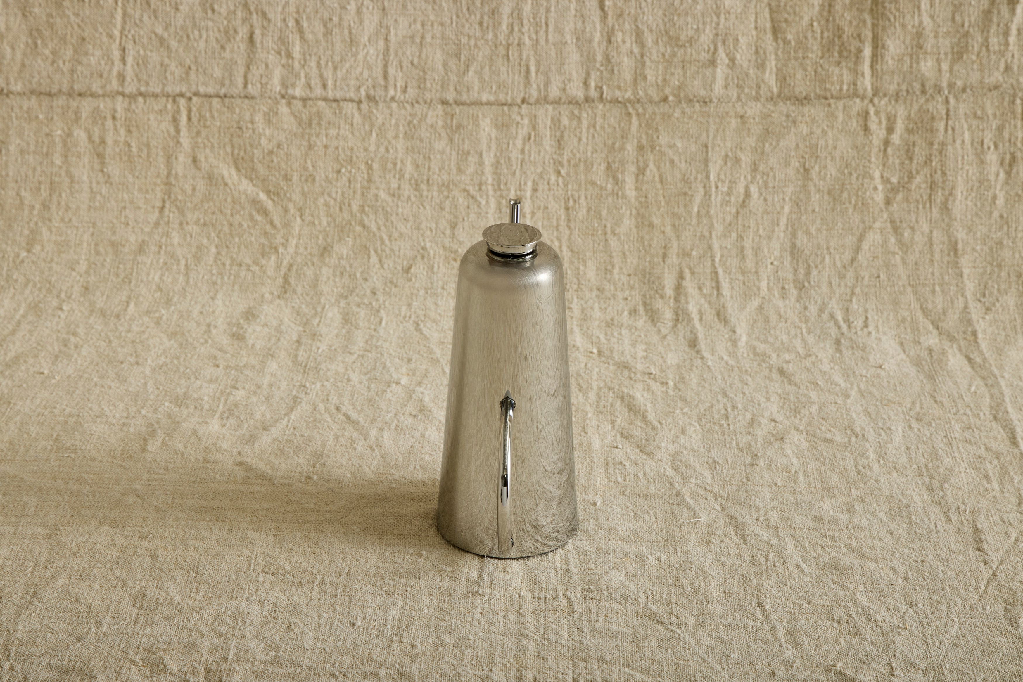 Dripless Oil Can