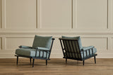 Spindle Back Viewing Chair