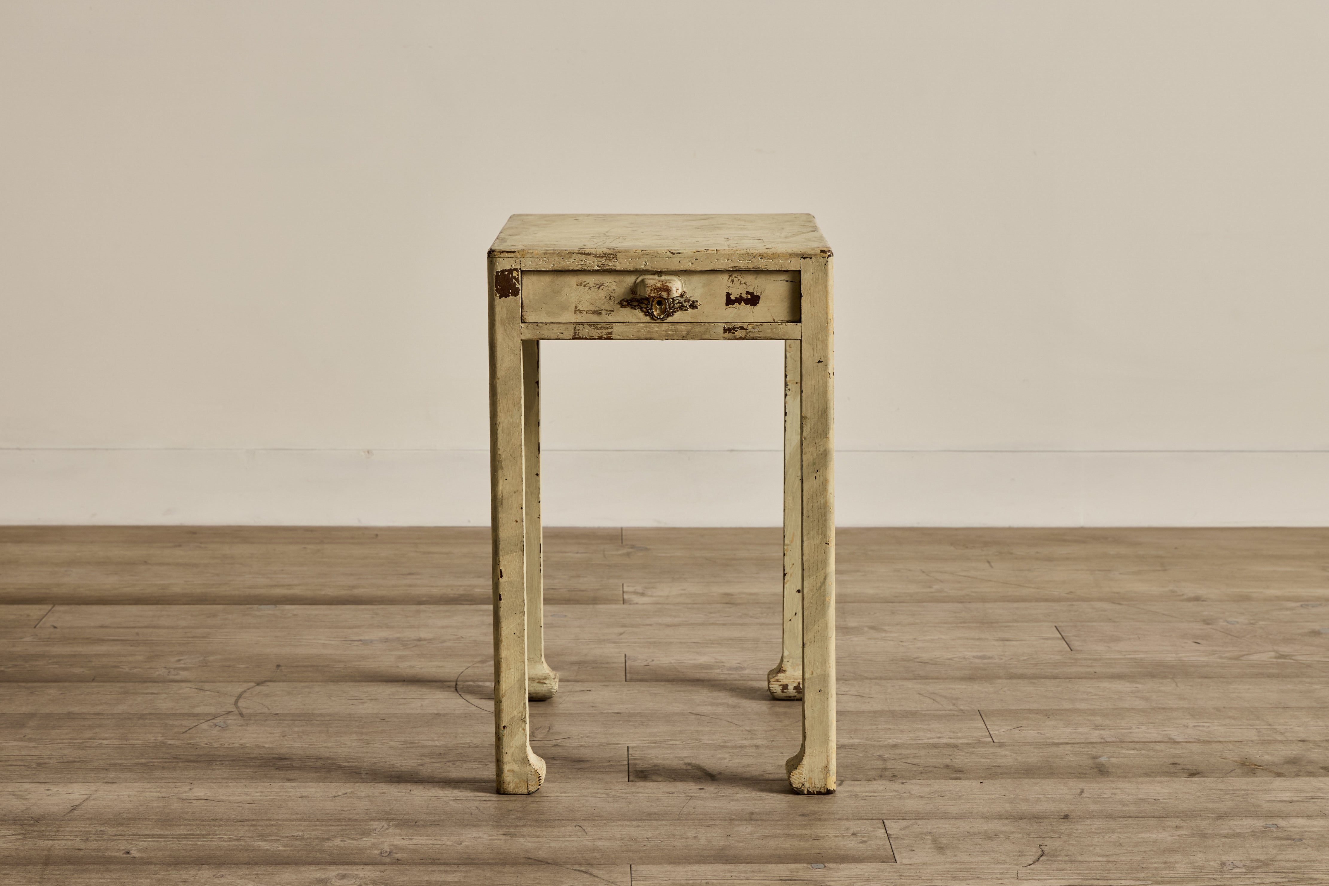 Atelier Martine Side Table