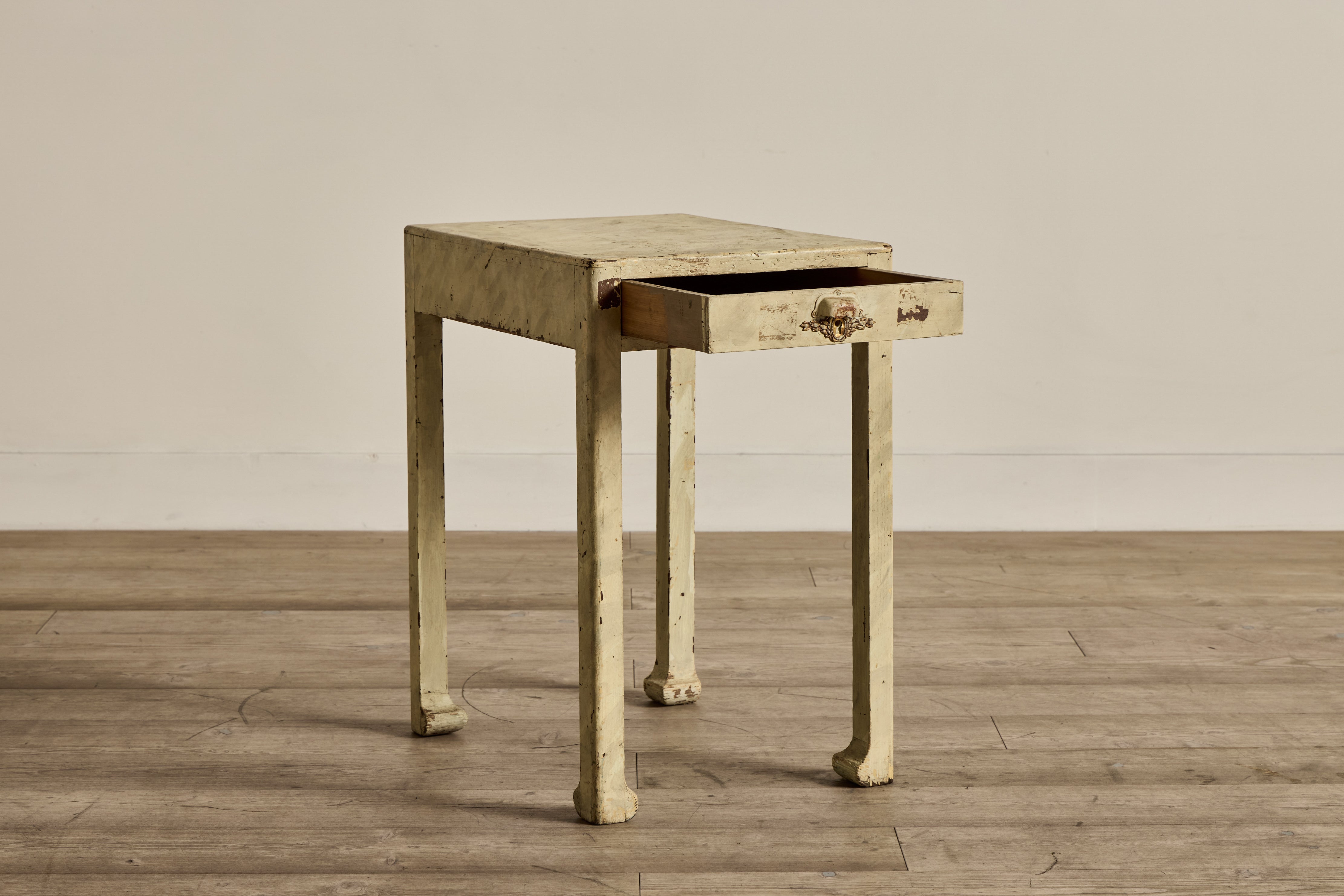 Atelier Martine Side Table