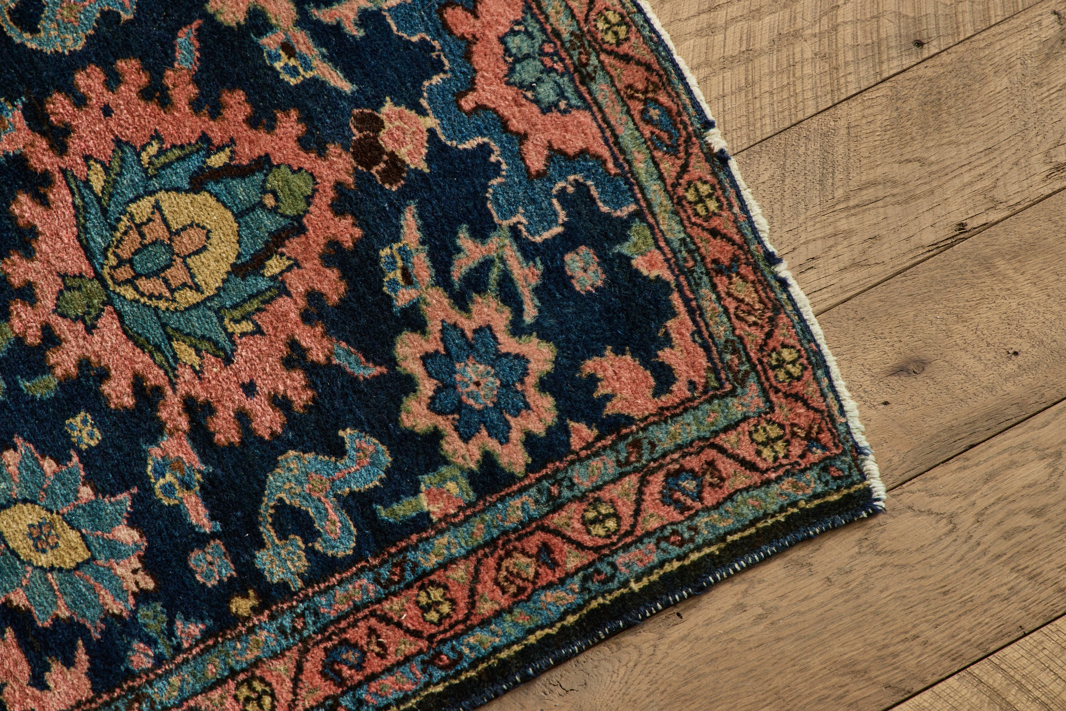 Floral Malayer Scatter Rug 2'4 x 4'5