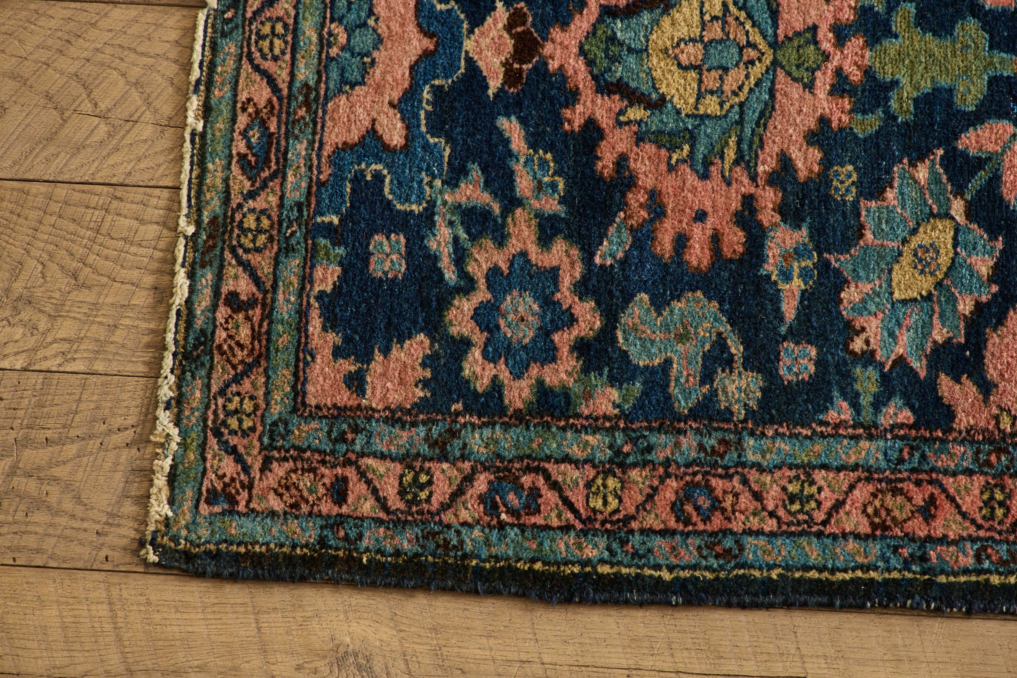 Floral Malayer Scatter Rug 2'4 x 4'5