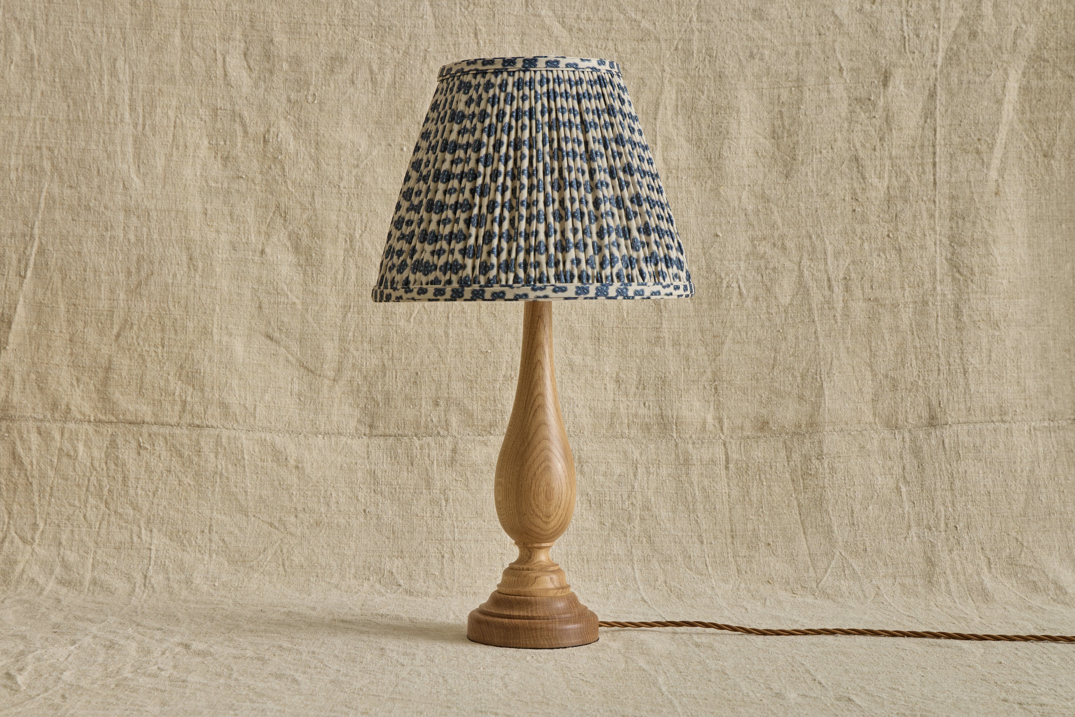 Shown with Knurl Woad Linen Pleated Lampshade 