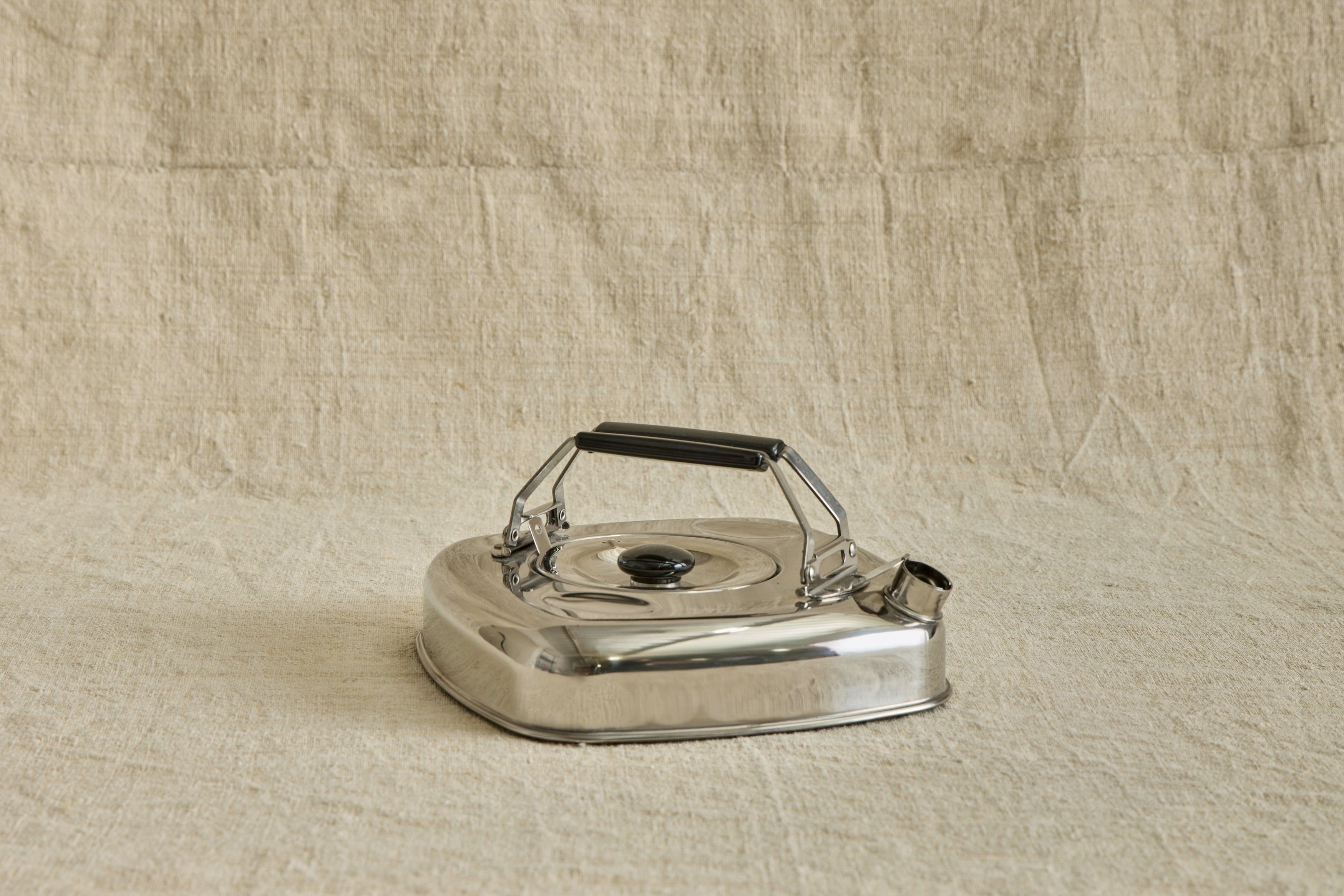 Japanese Cube Kettle with Strainer