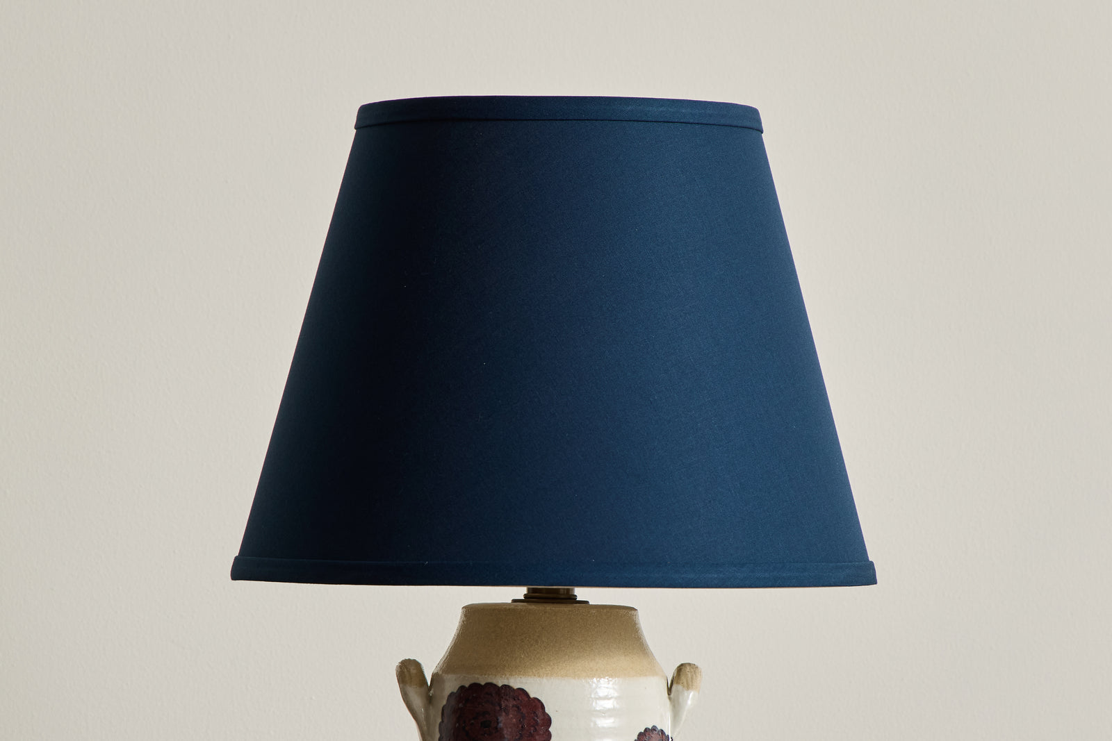 Ranunculus Table Lamp in Mulberry – Nickey Kehoe