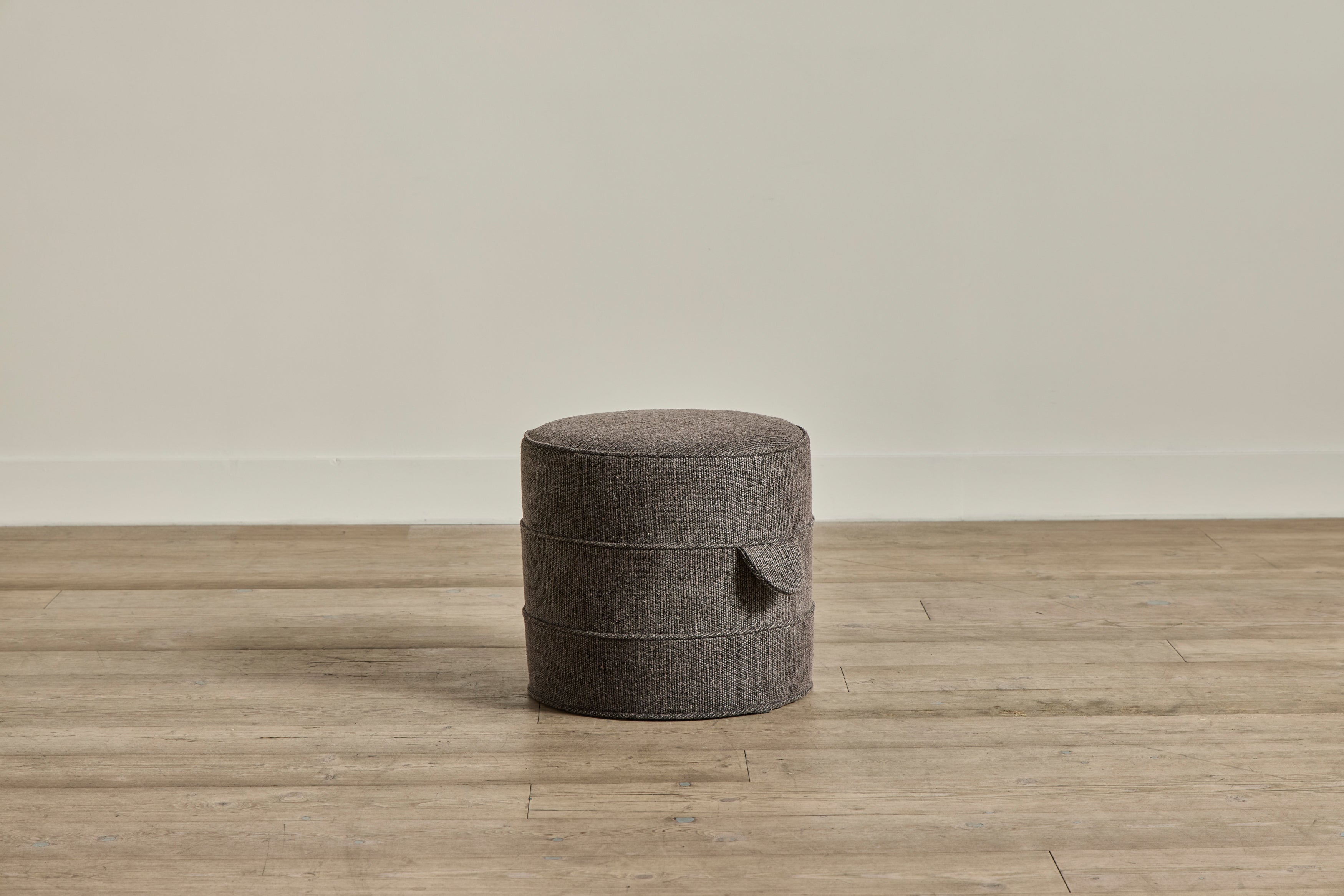 Round Hassock, 17"