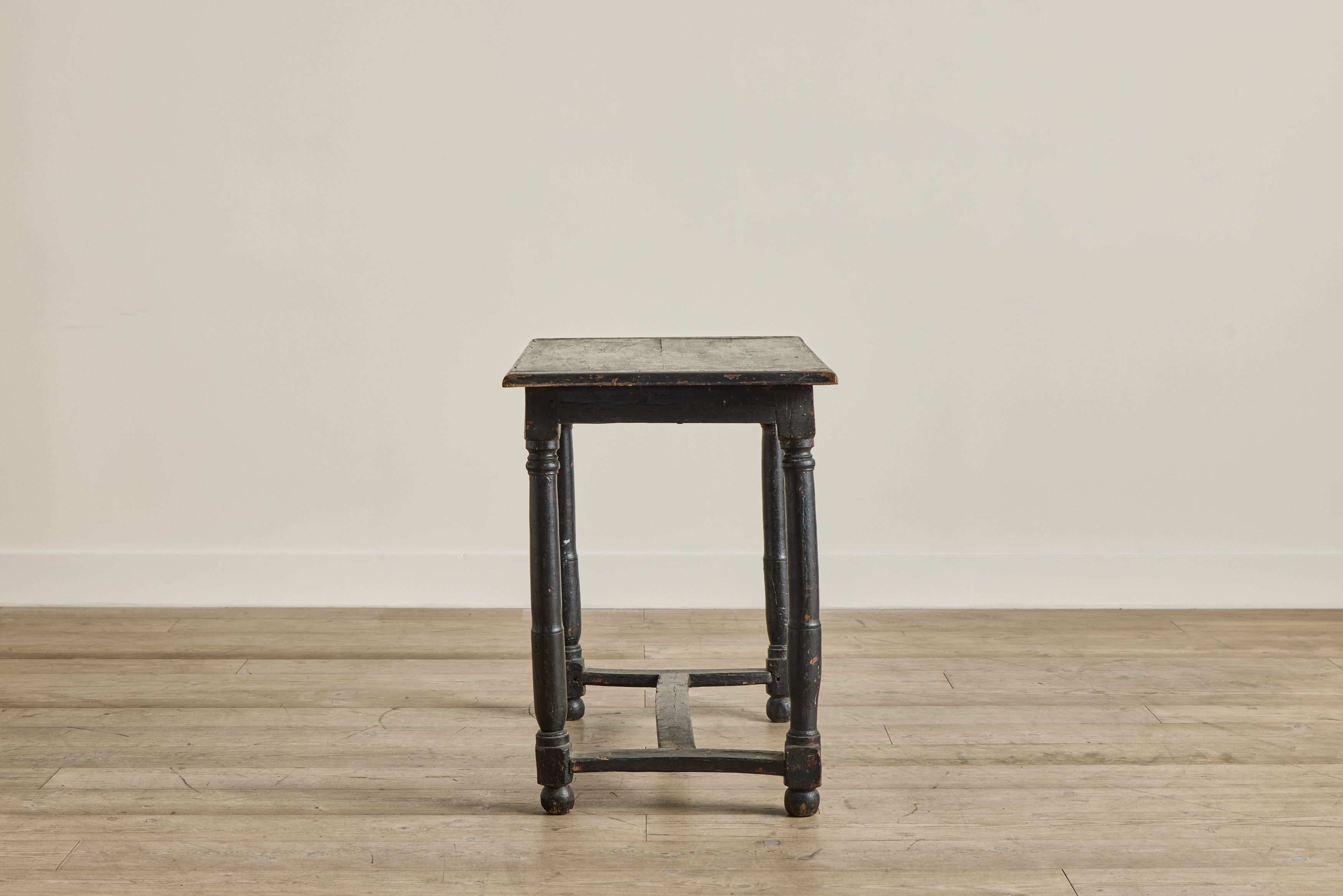 Louis XIII Black Painted Table