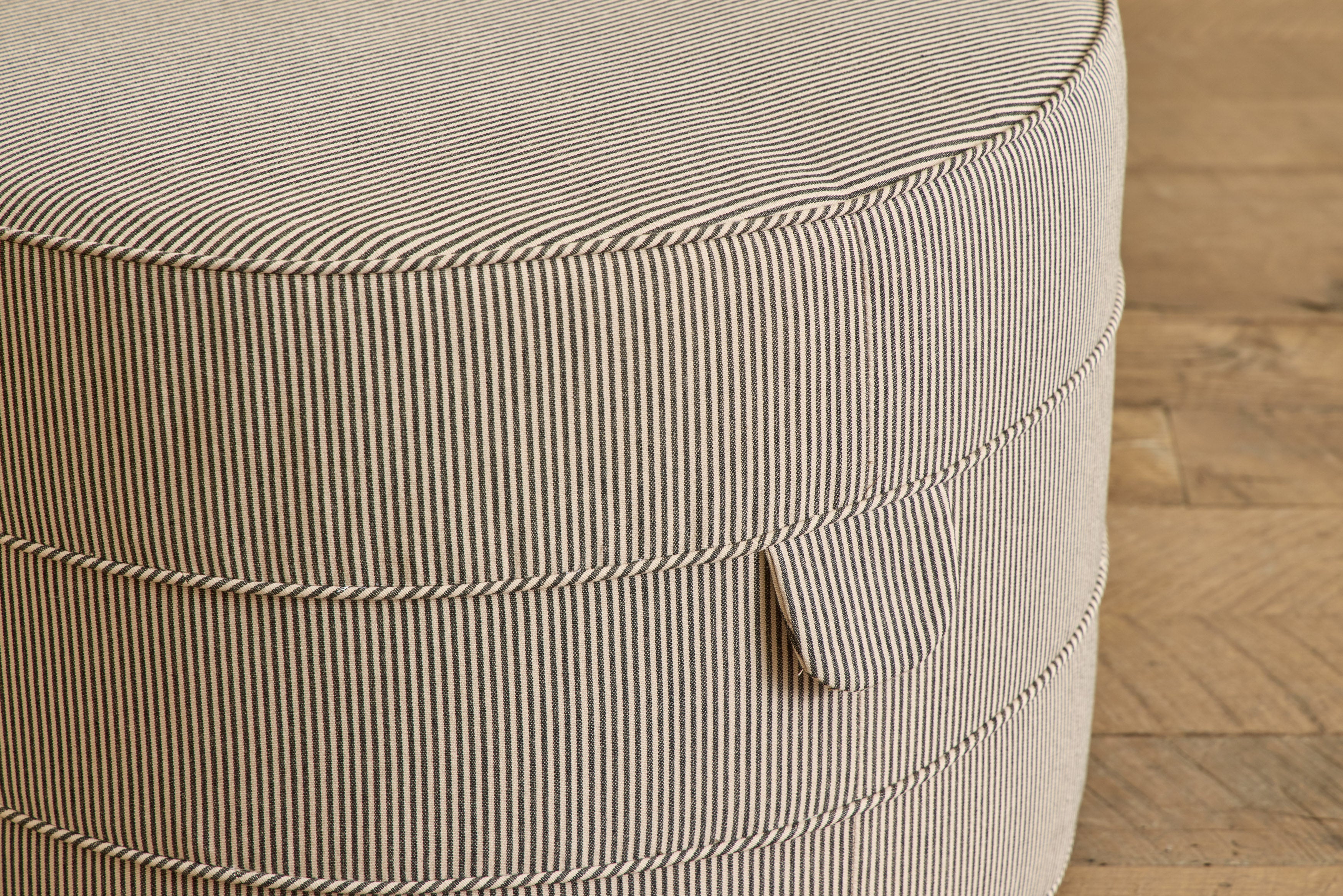 Medium Round Hassock, 24"