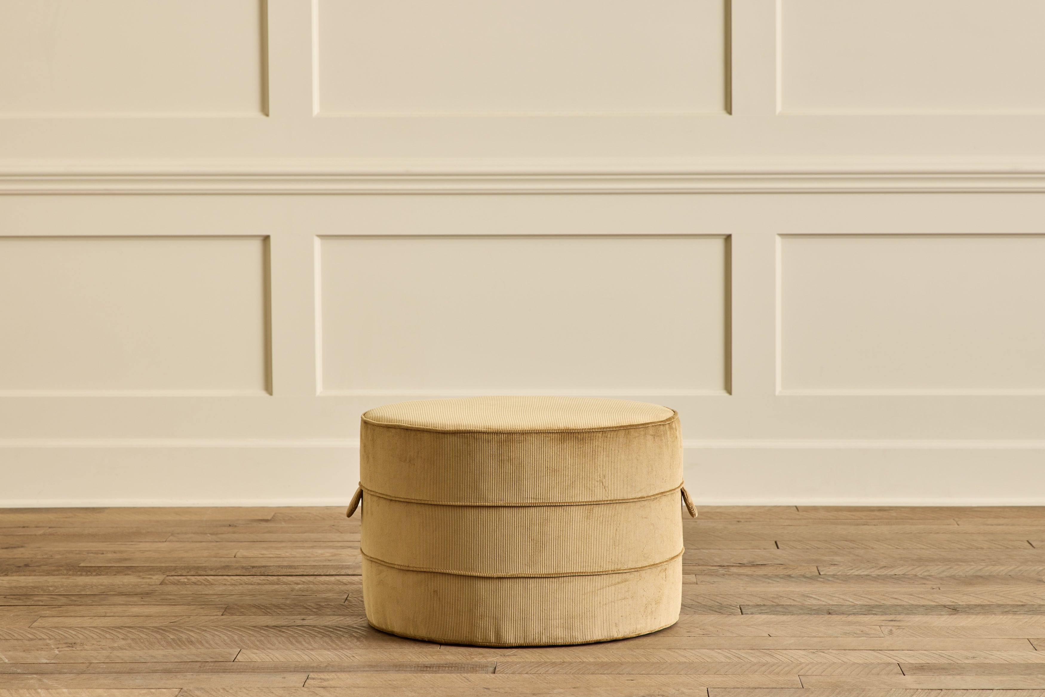 Medium Round Hassock, 24"