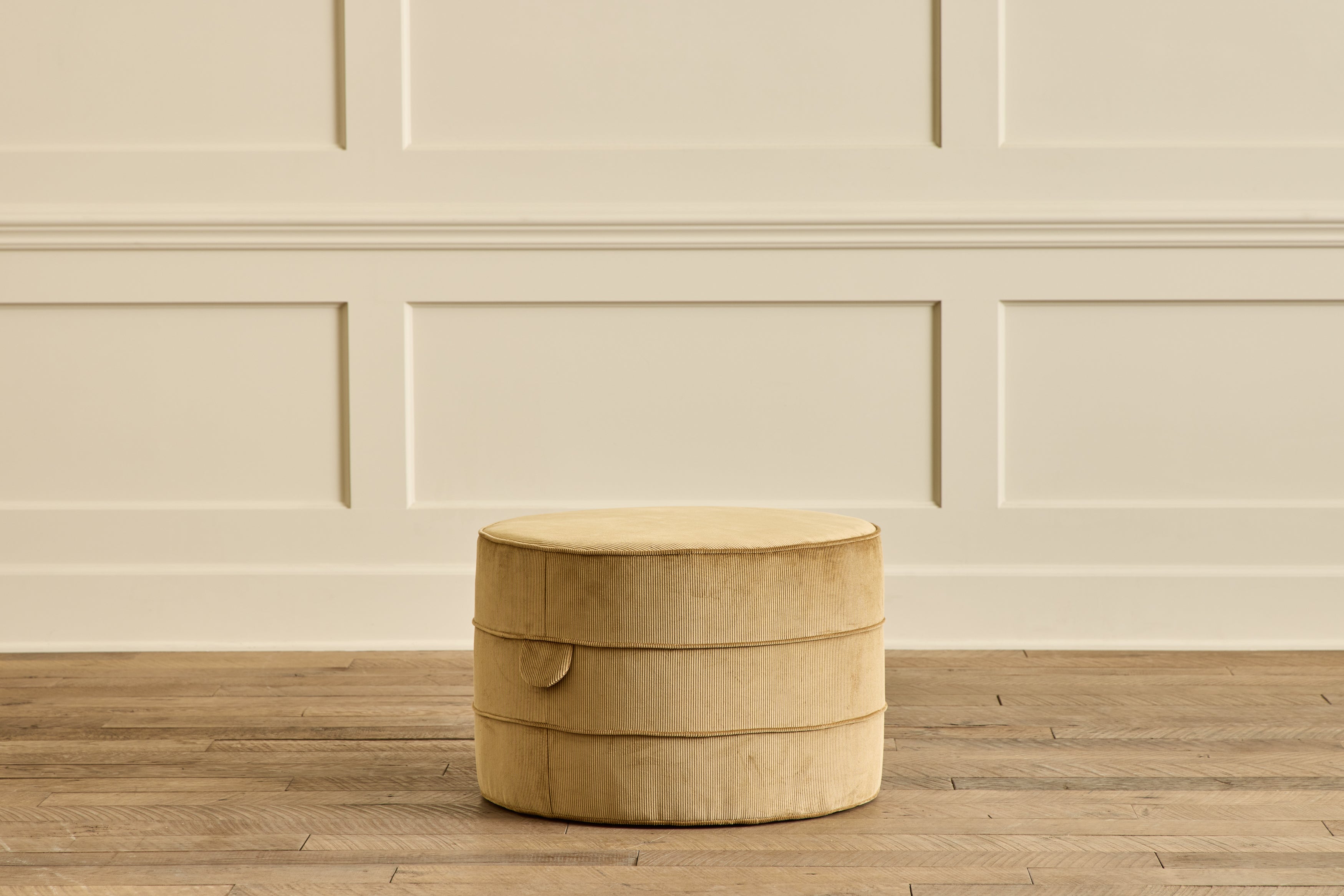 Medium Round Hassock, 24"
