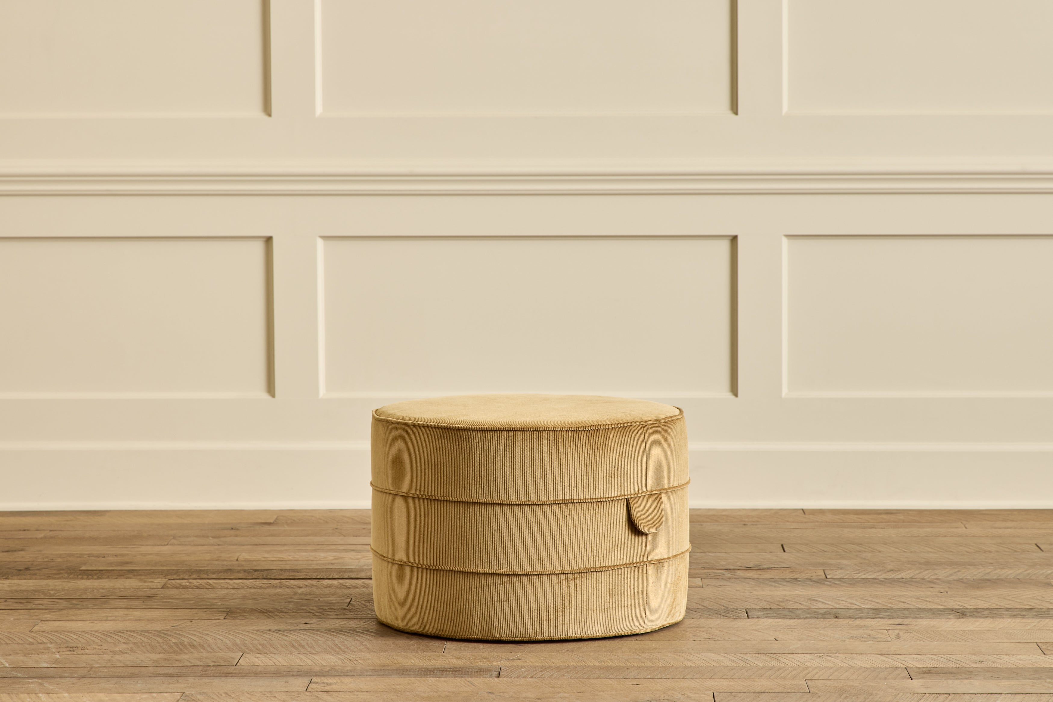 Medium Round Hassock, 24"