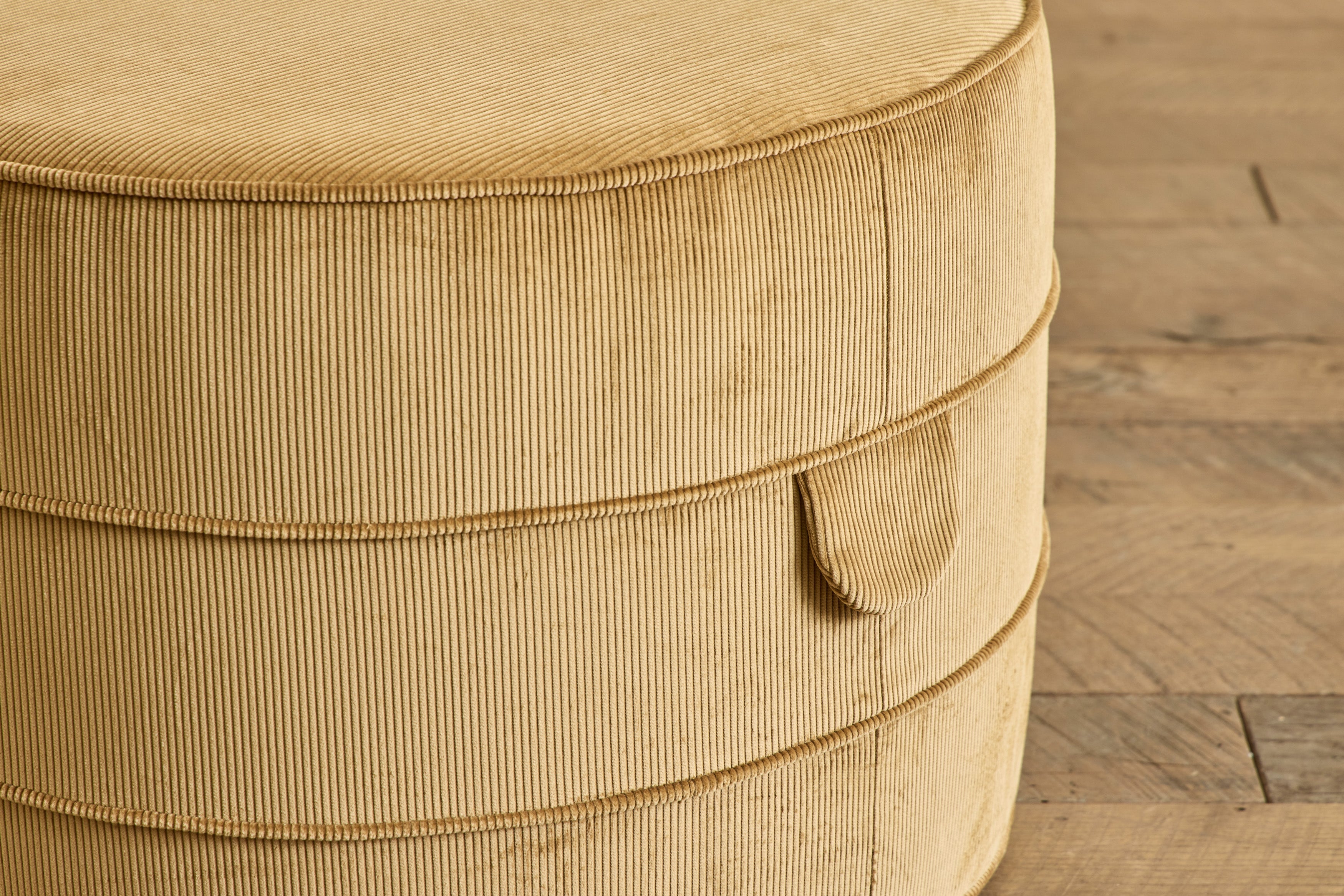 Medium Round Hassock, 24"