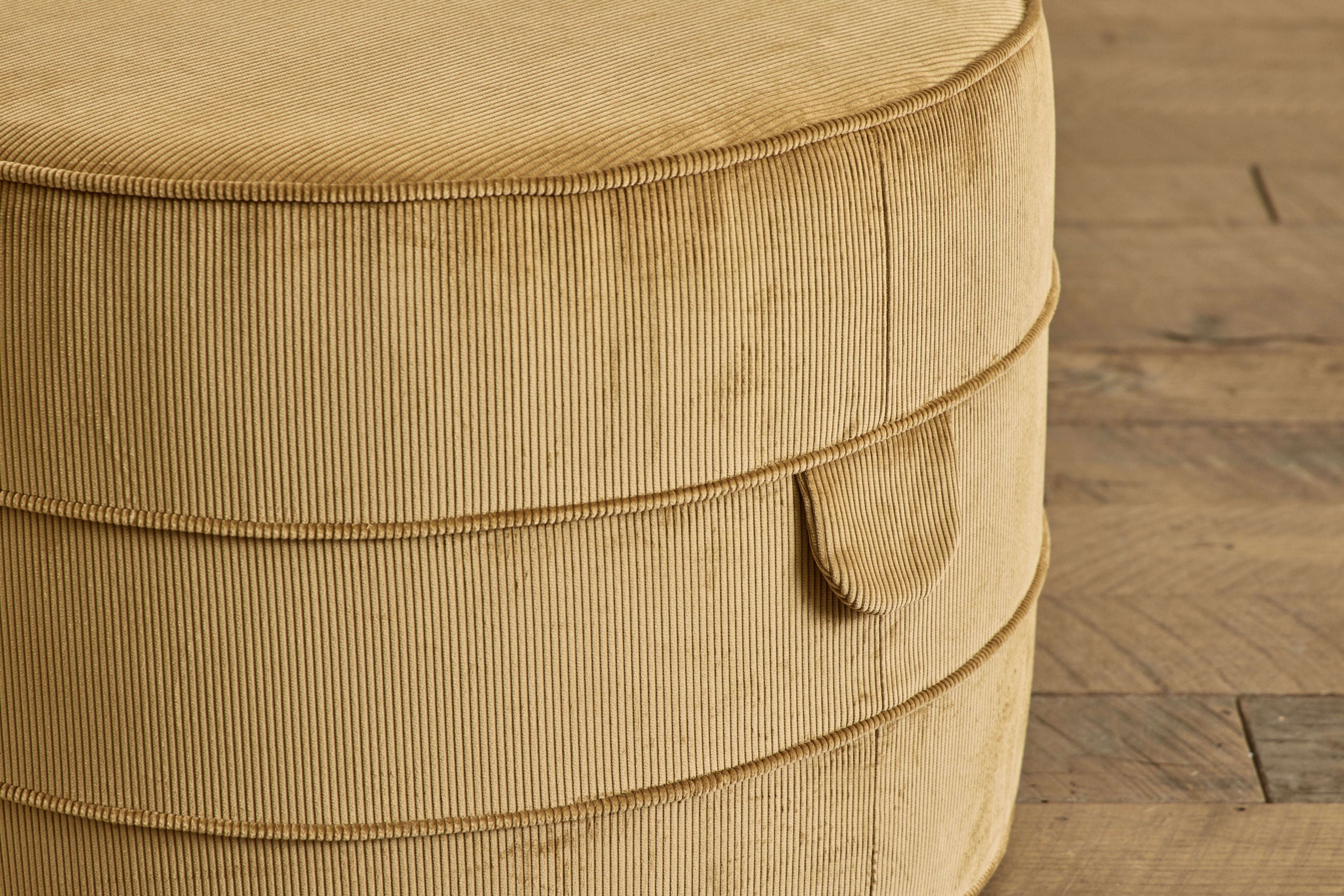 Medium Round Hassock, 24"