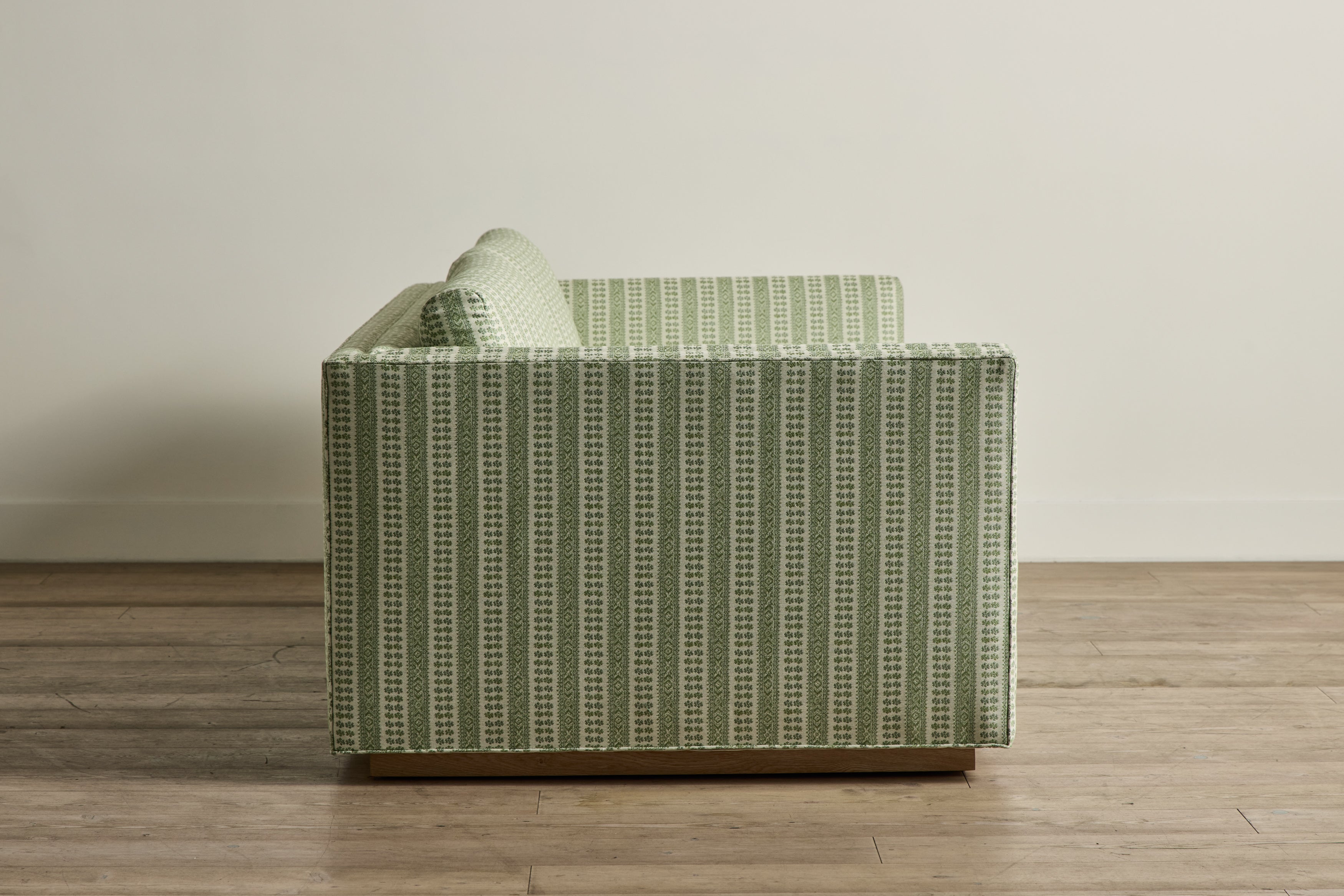 Modern Sofa, 90"