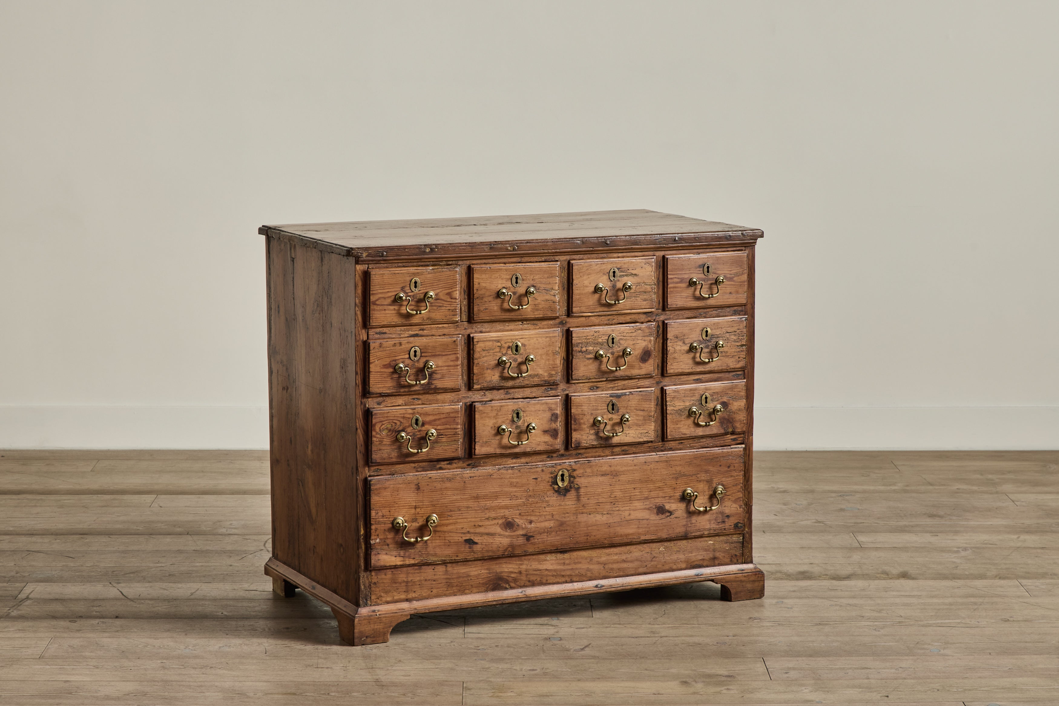 Portuguese Doctor's Chest
