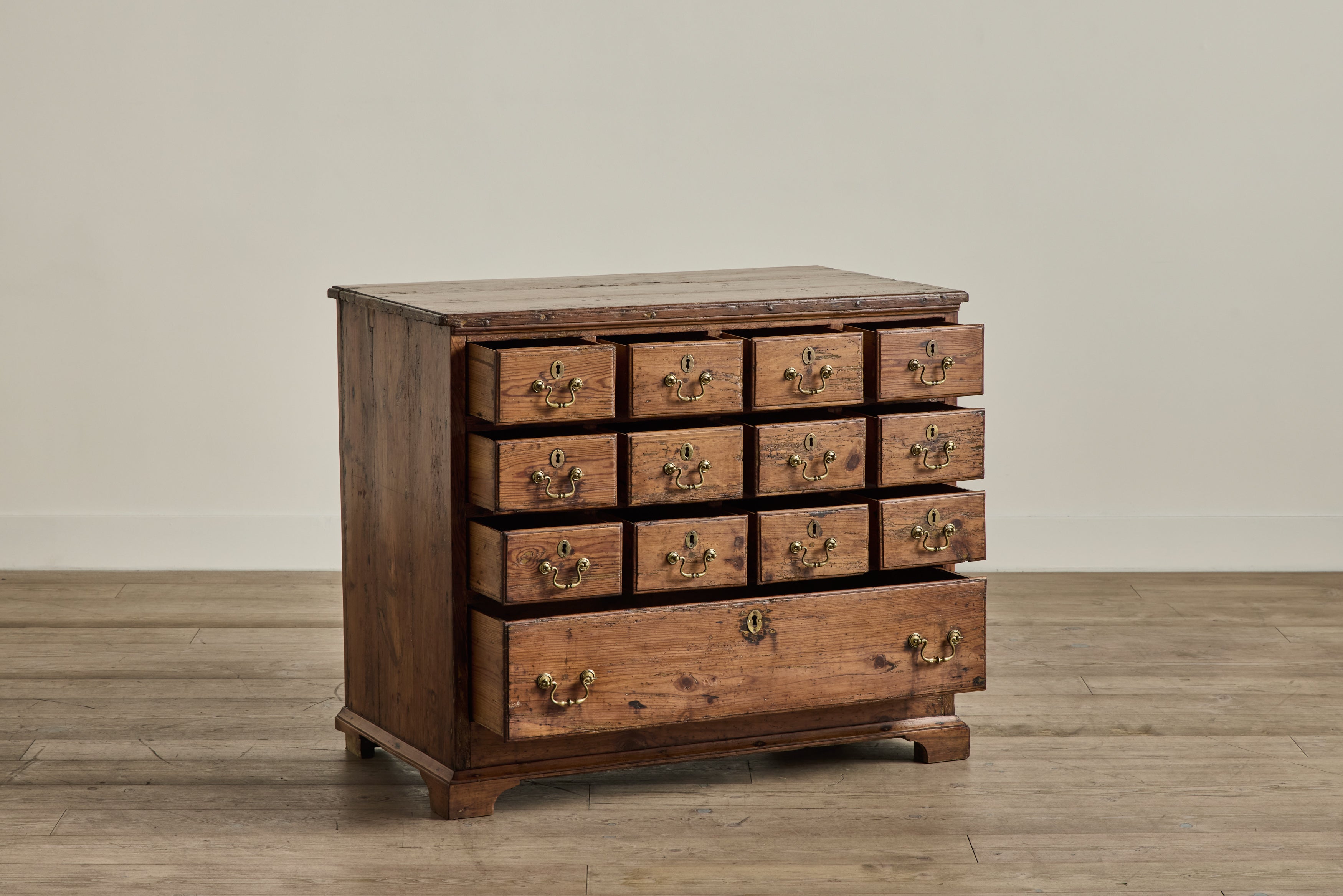 Portuguese Doctor's Chest