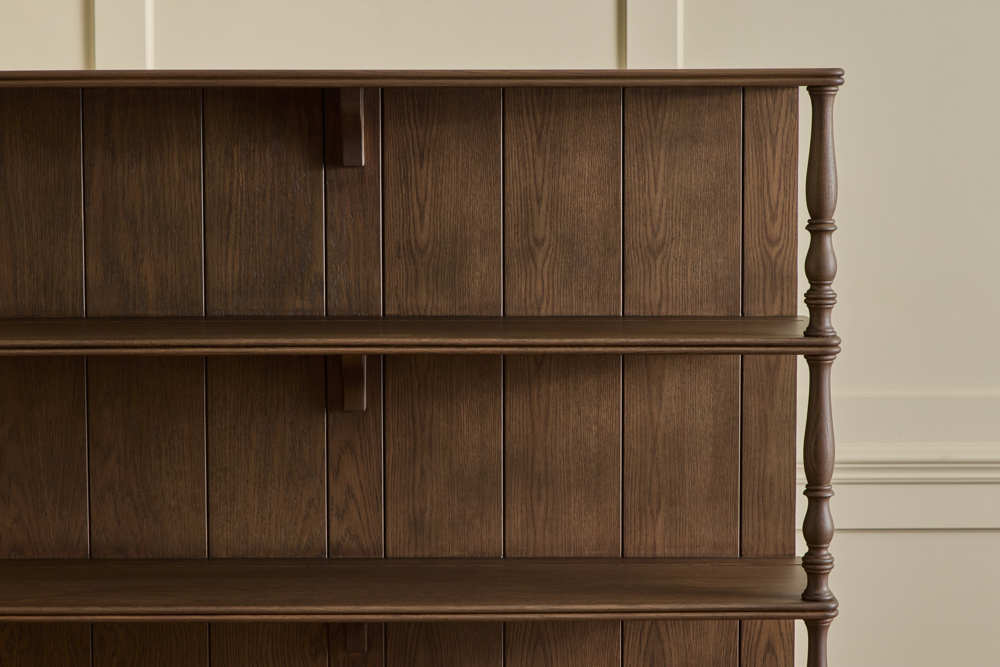 Salon Bookcase