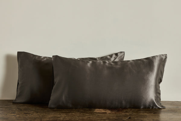 Set of 2 Silk Pillowcases, Grey