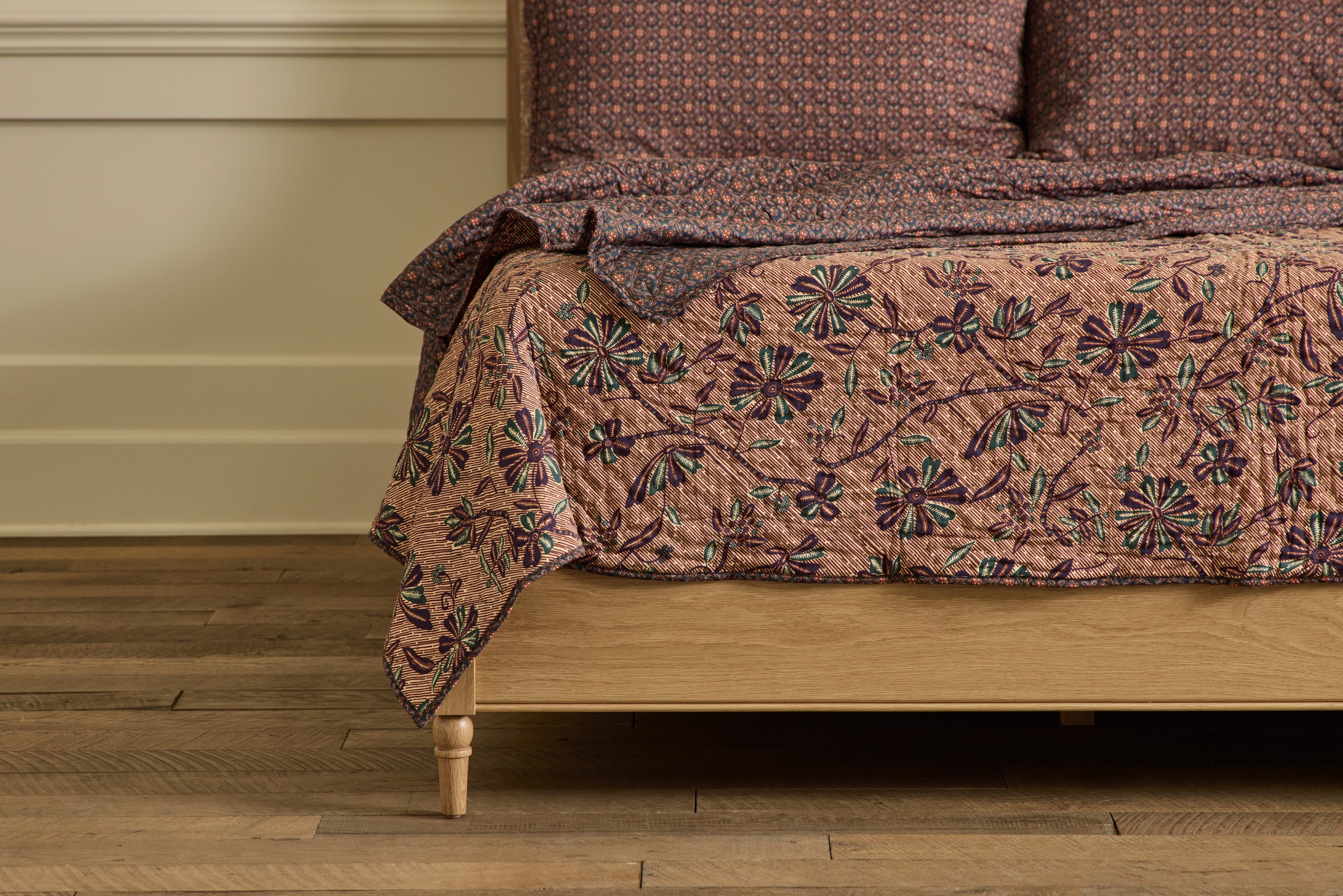 Aubergine Hash Stripe Quilt