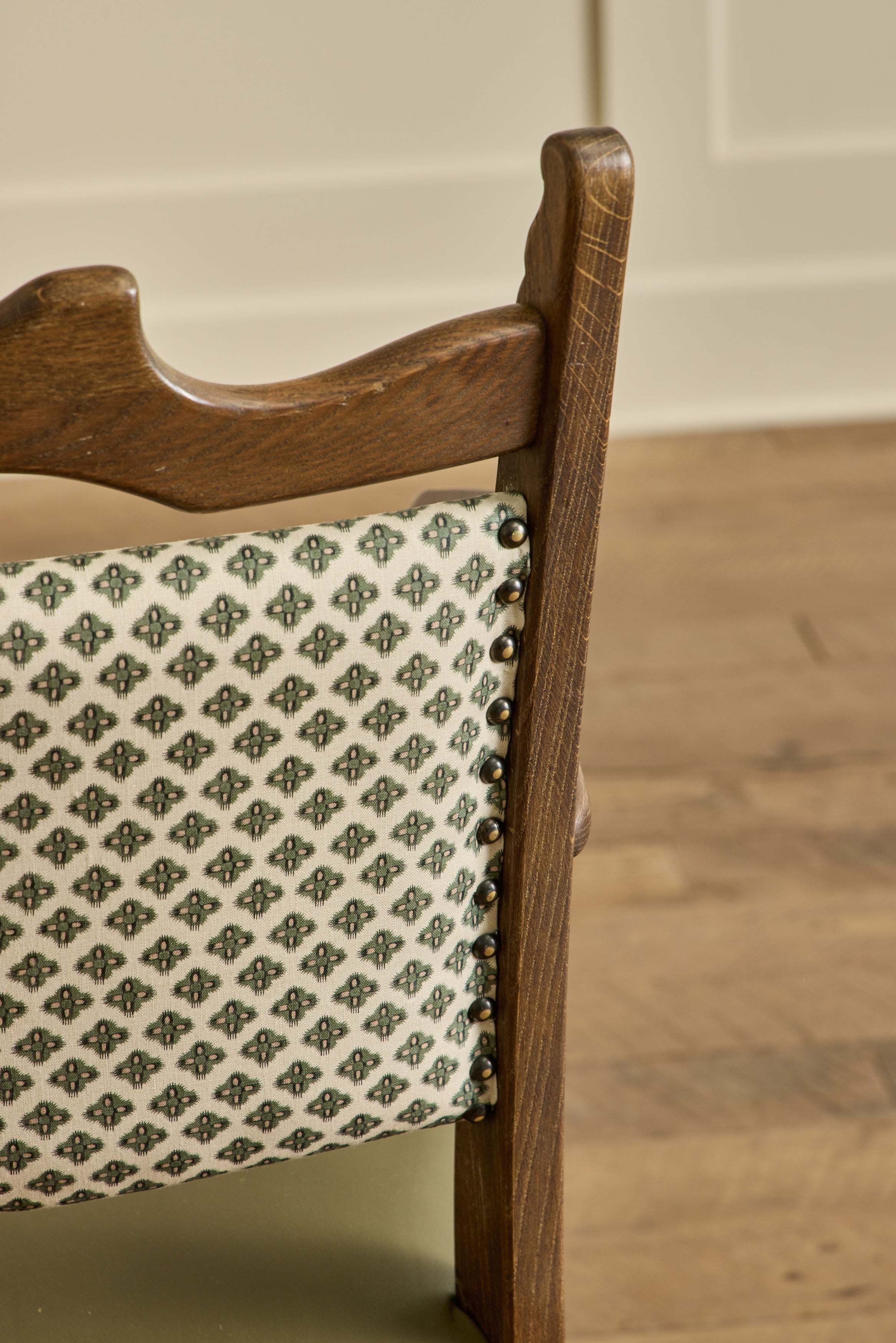 Set of 6 Dark Oak & Leather Chairs