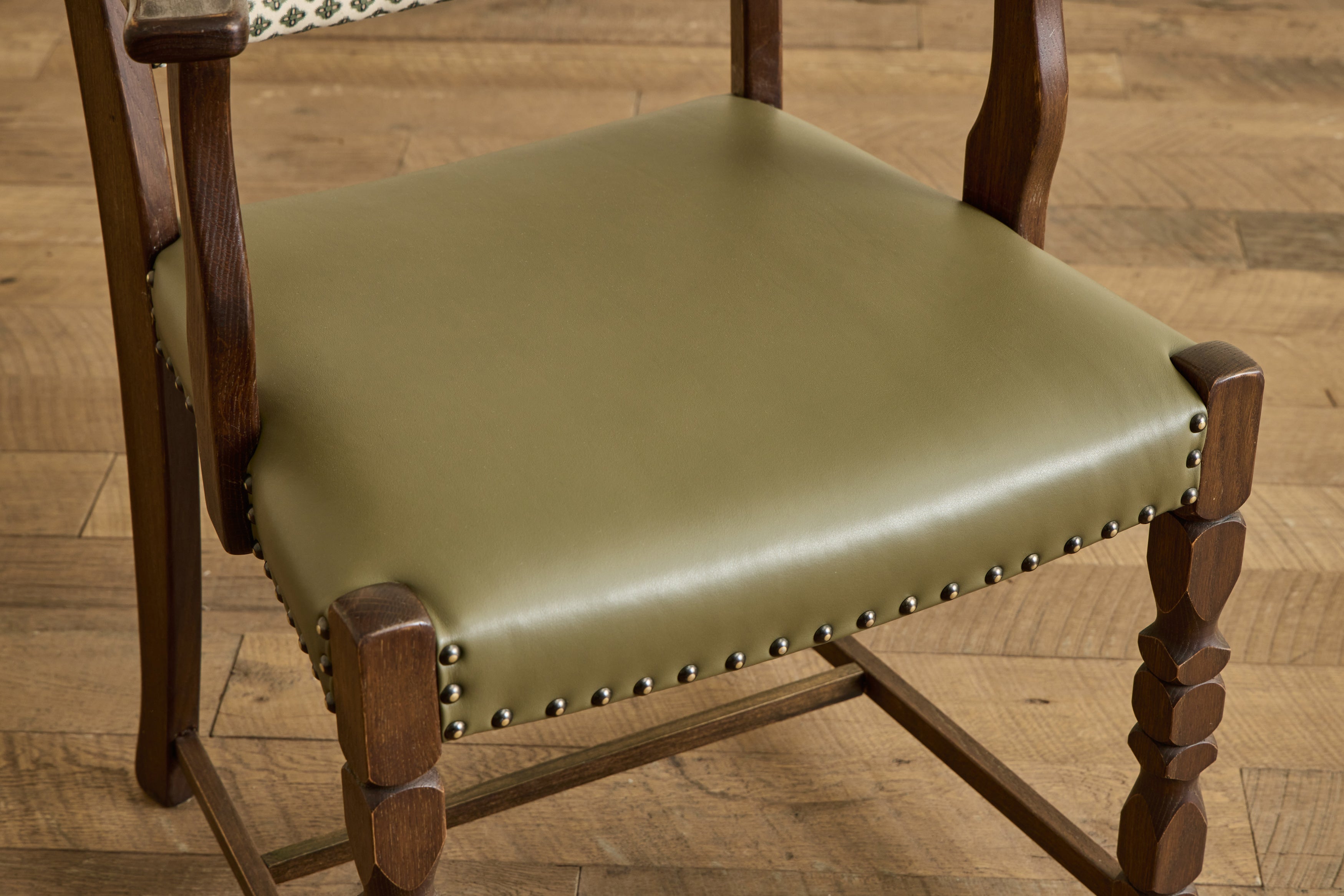 Set of 6 Dark Oak & Leather Chairs