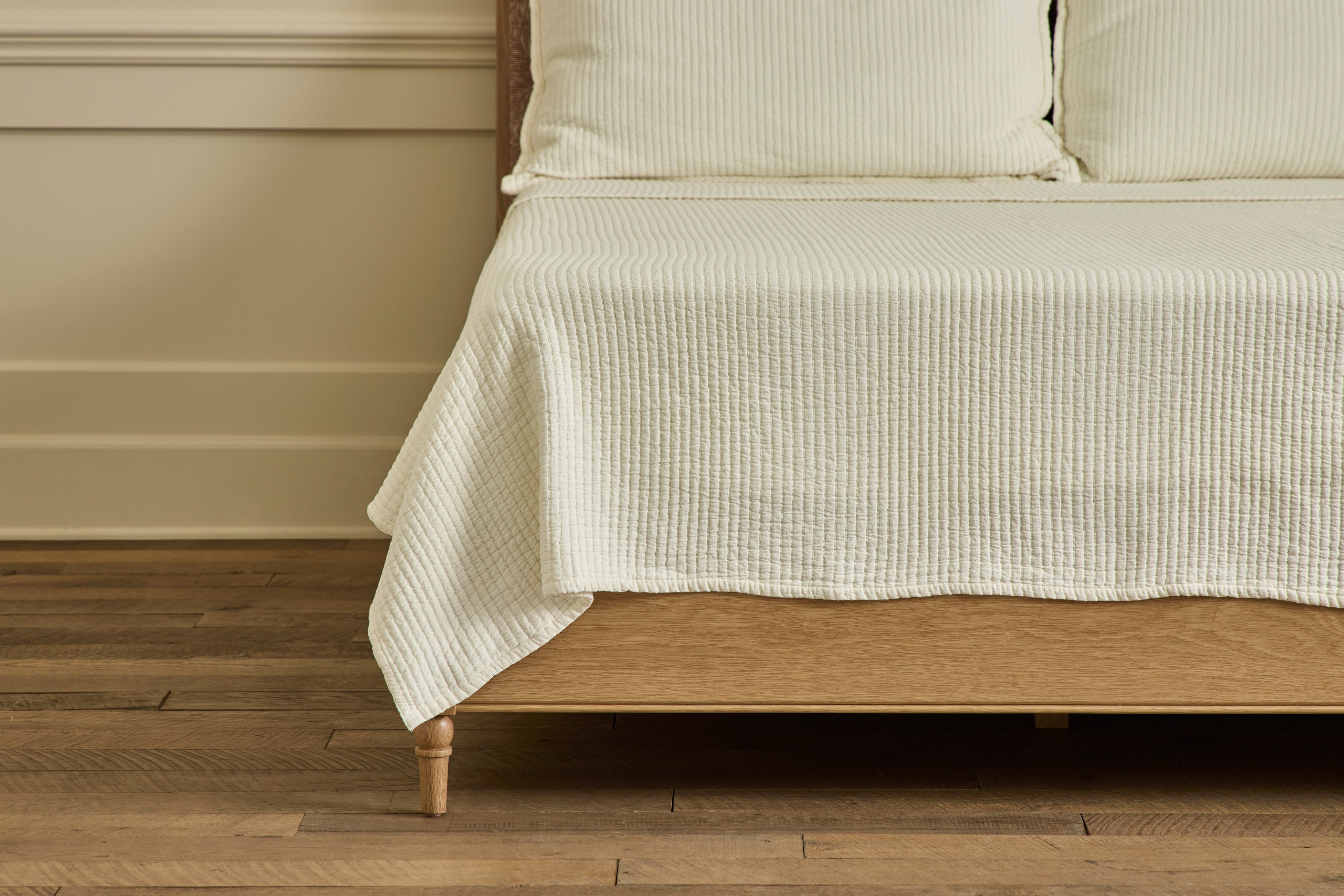 Hudson Ribbed Coverlet in Cream