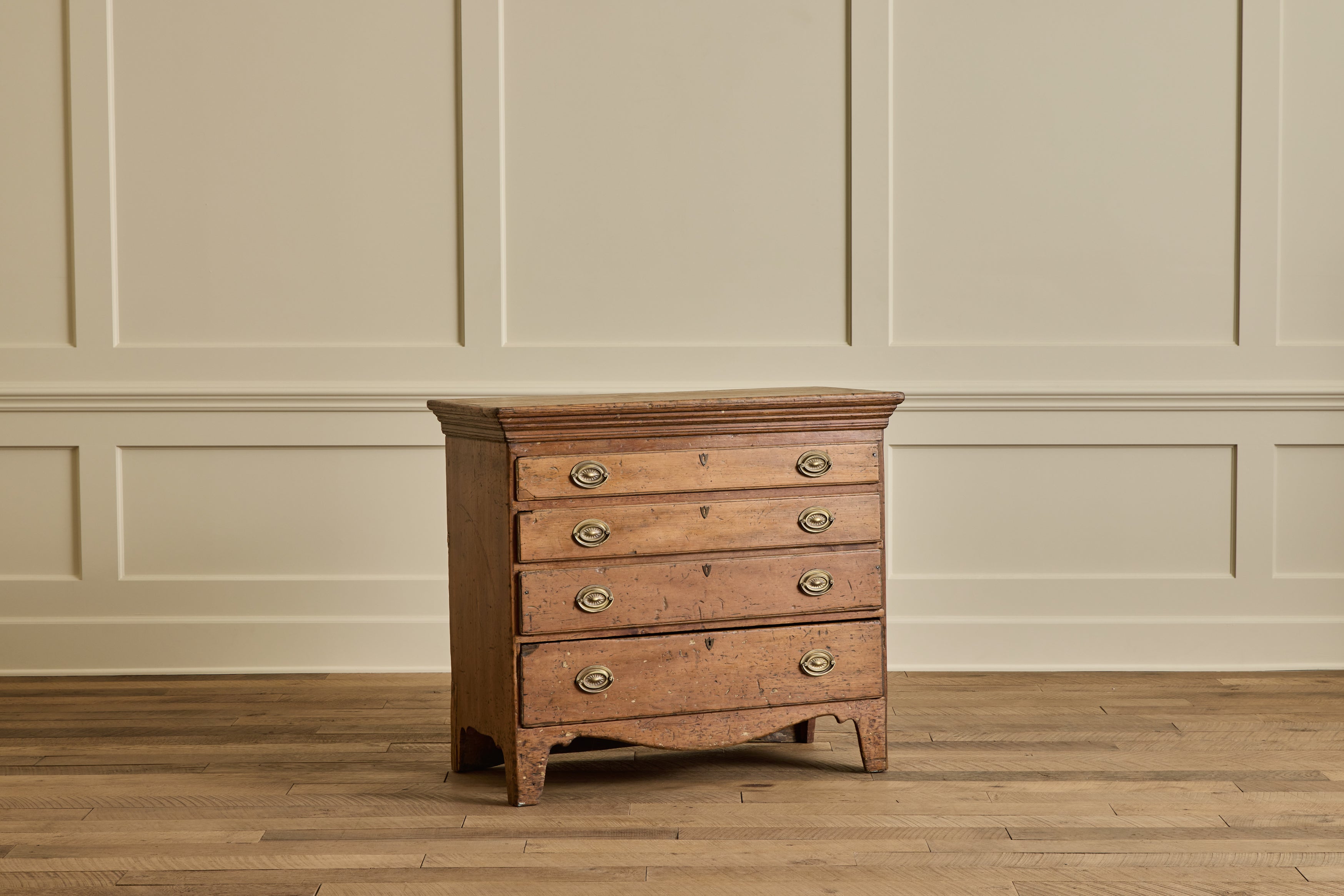 Rustic Chest of Drawers