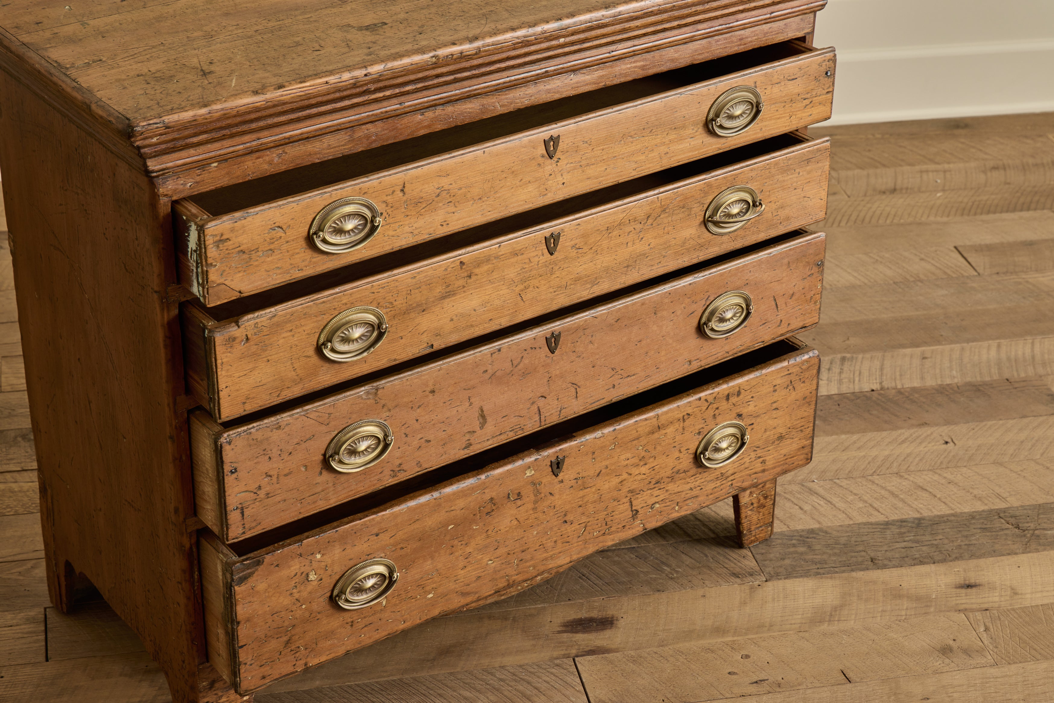 Rustic Chest of Drawers