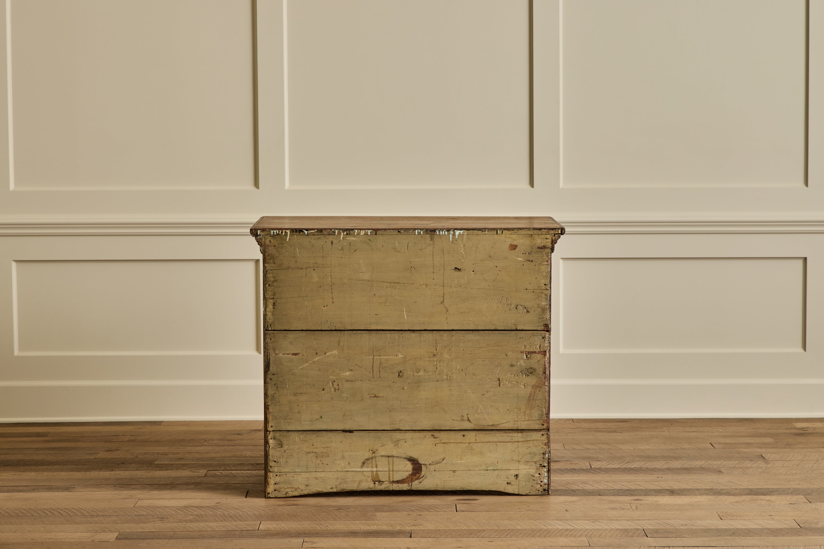 Rustic Chest of Drawers