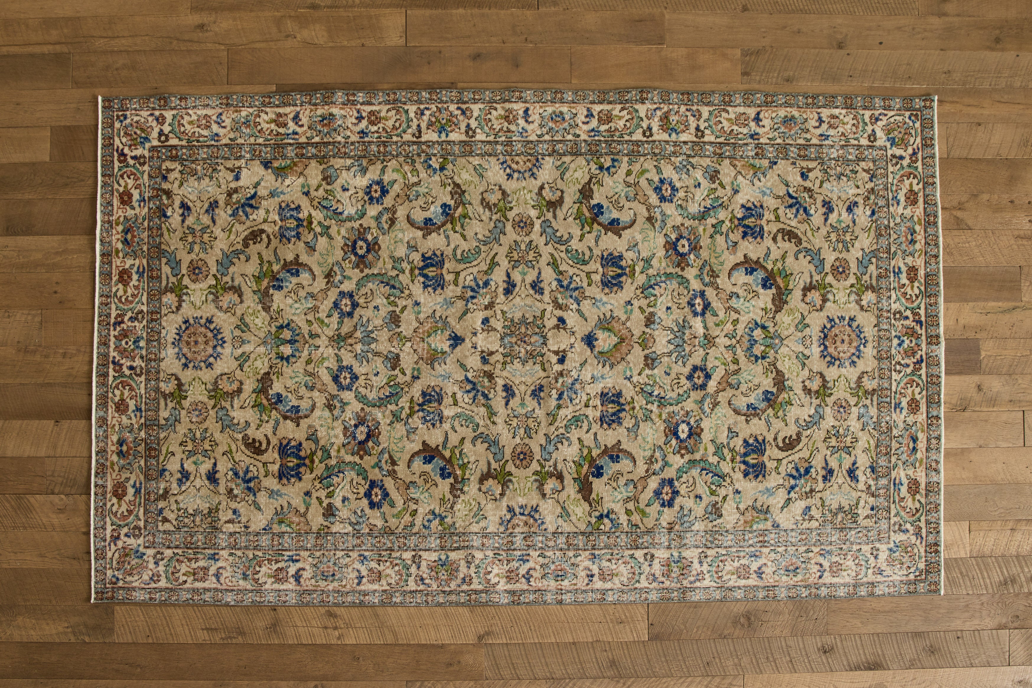 Floral Kayseri Rug 5'7 X 9'4