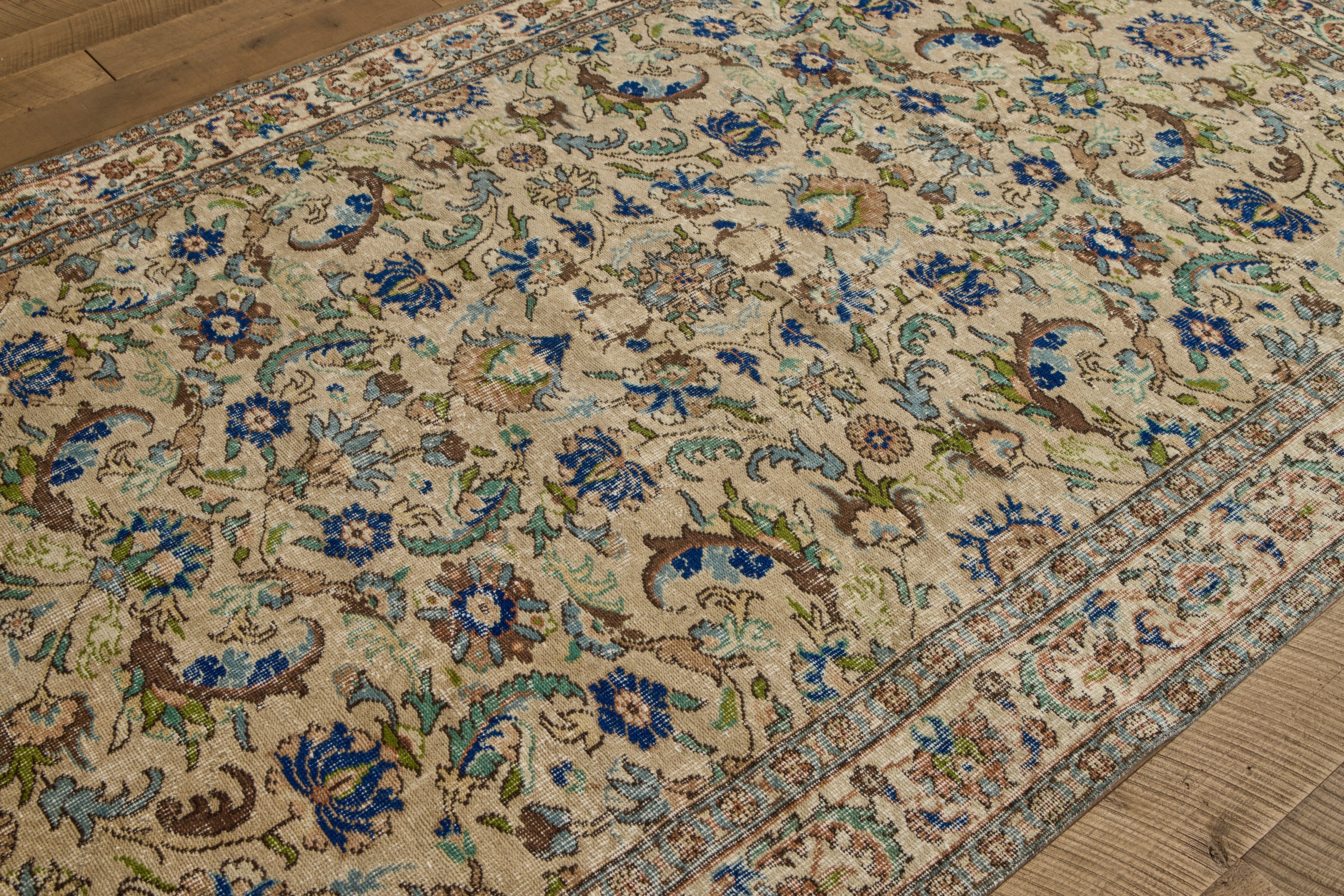 Floral Kayseri Rug 5'7 X 9'4