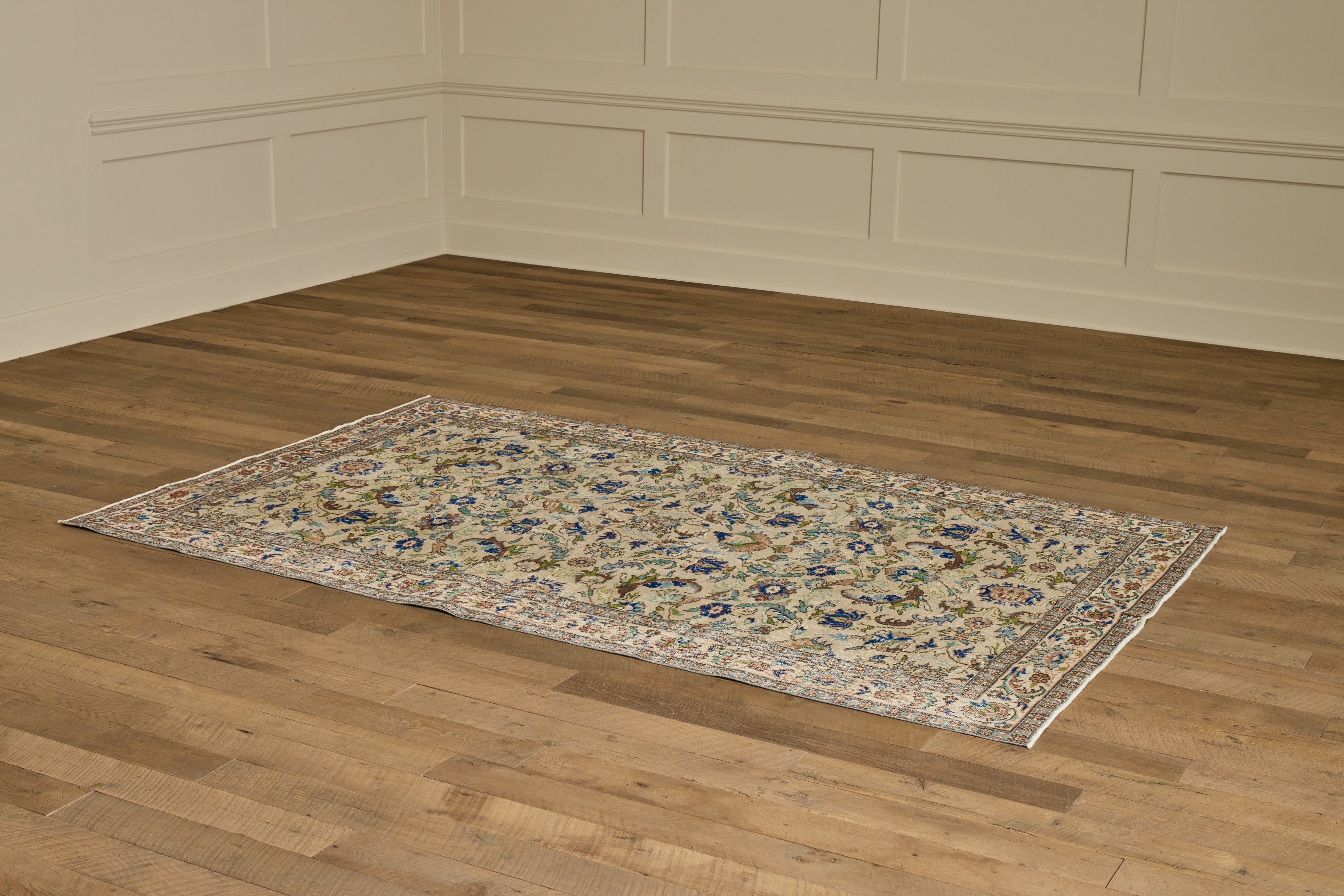 Floral Kayseri Rug 5'7 X 9'4