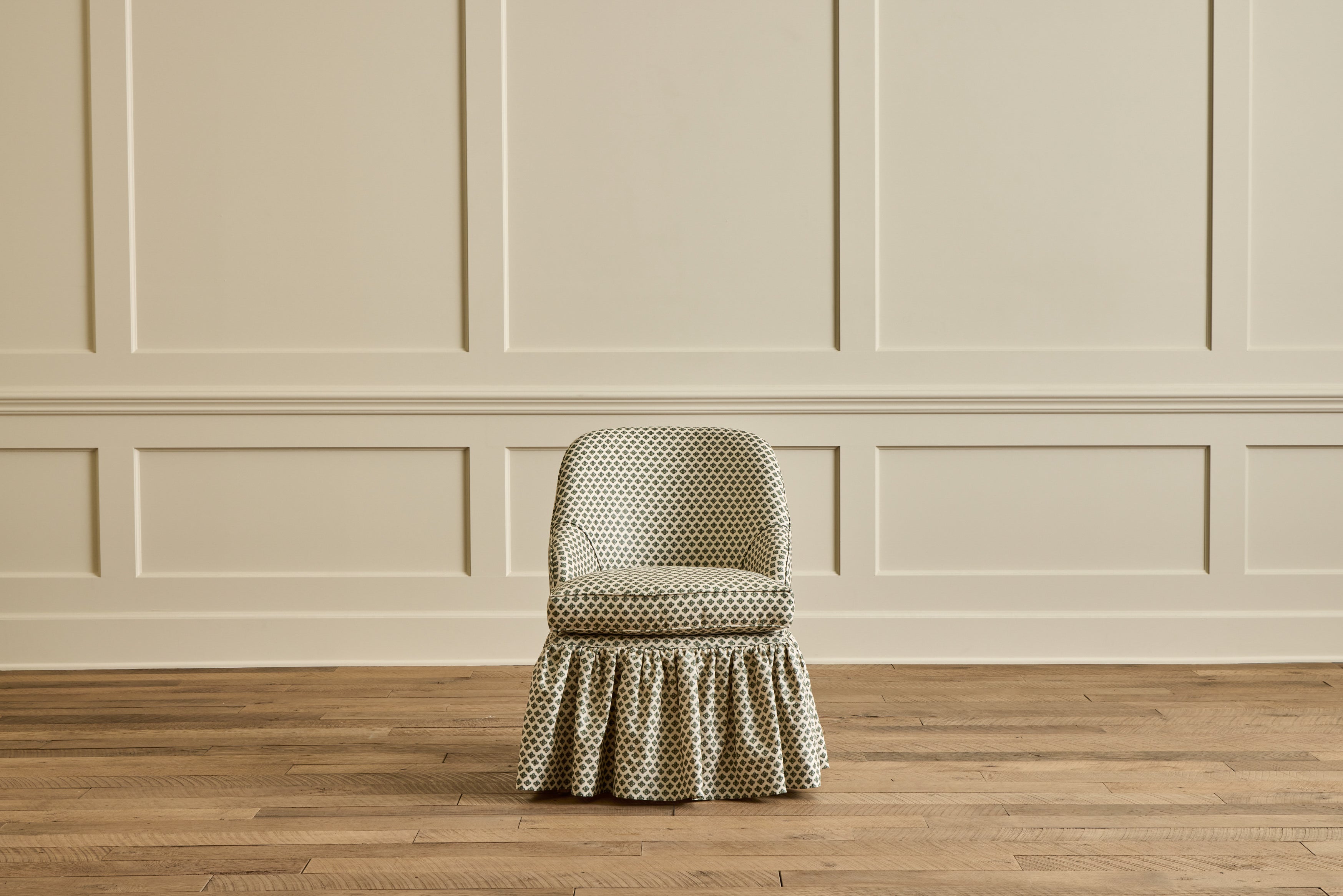 Skirted Cove Chair