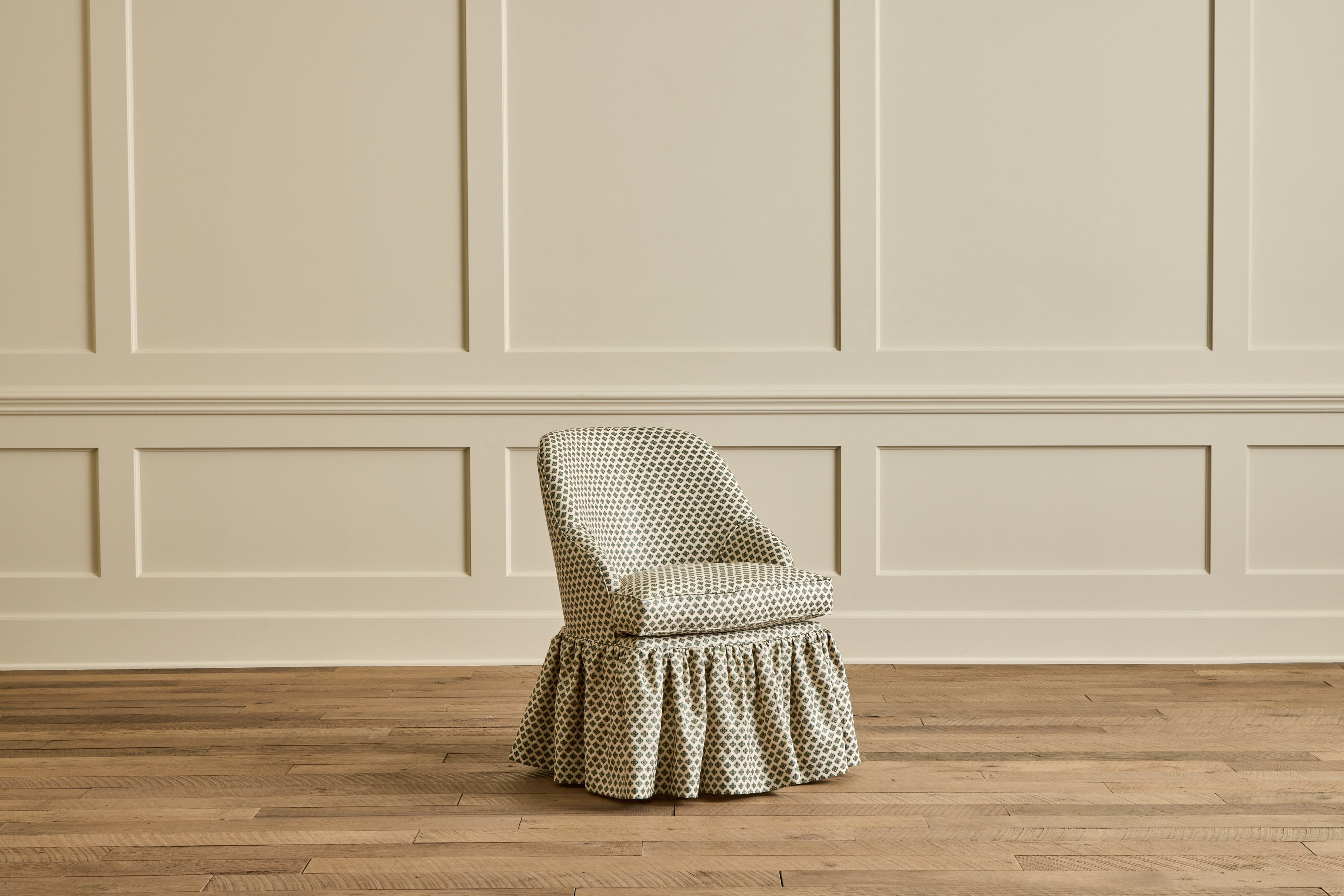 Skirted Cove Chair