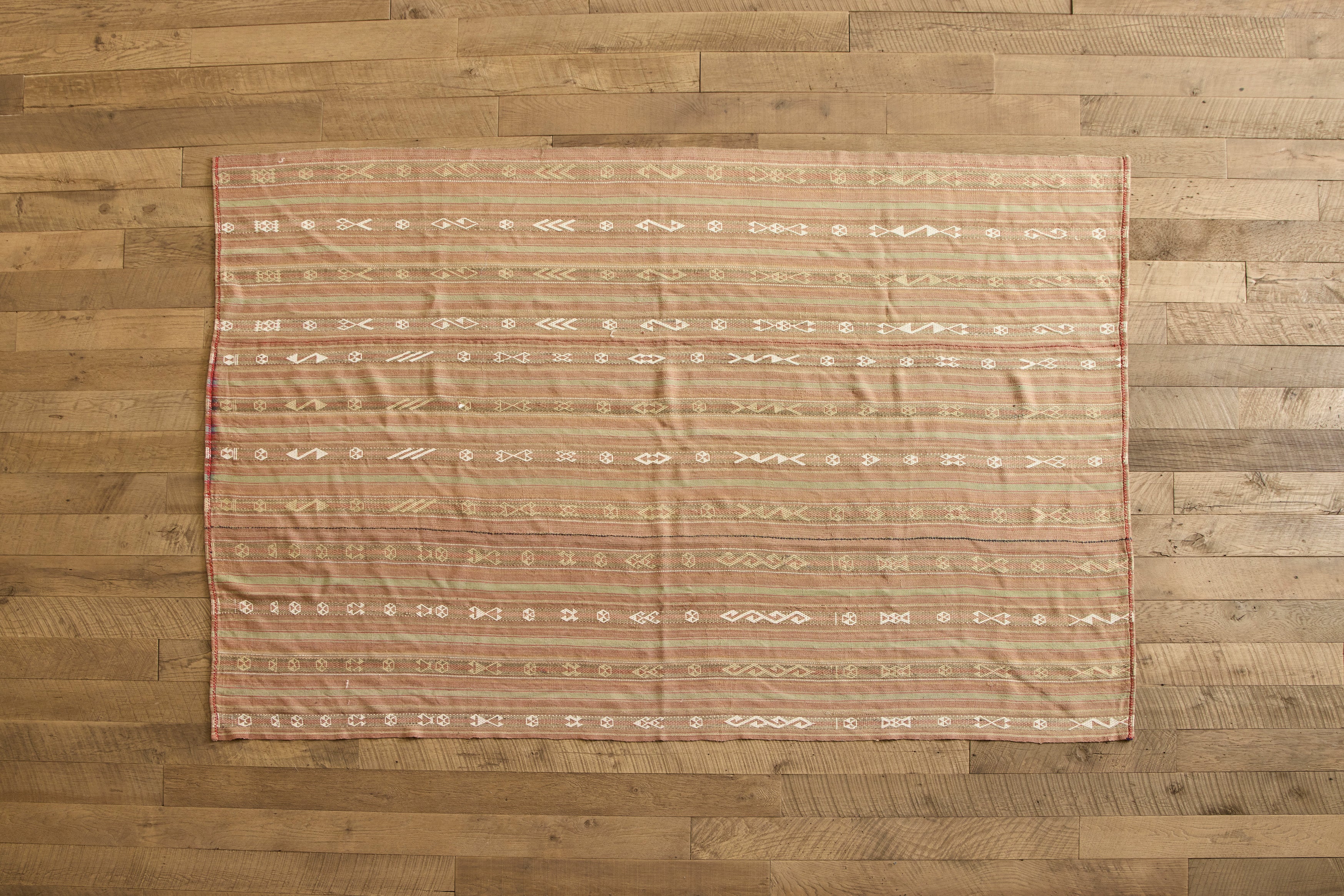 Turkish Kilim Rug  5'9 X 8'11